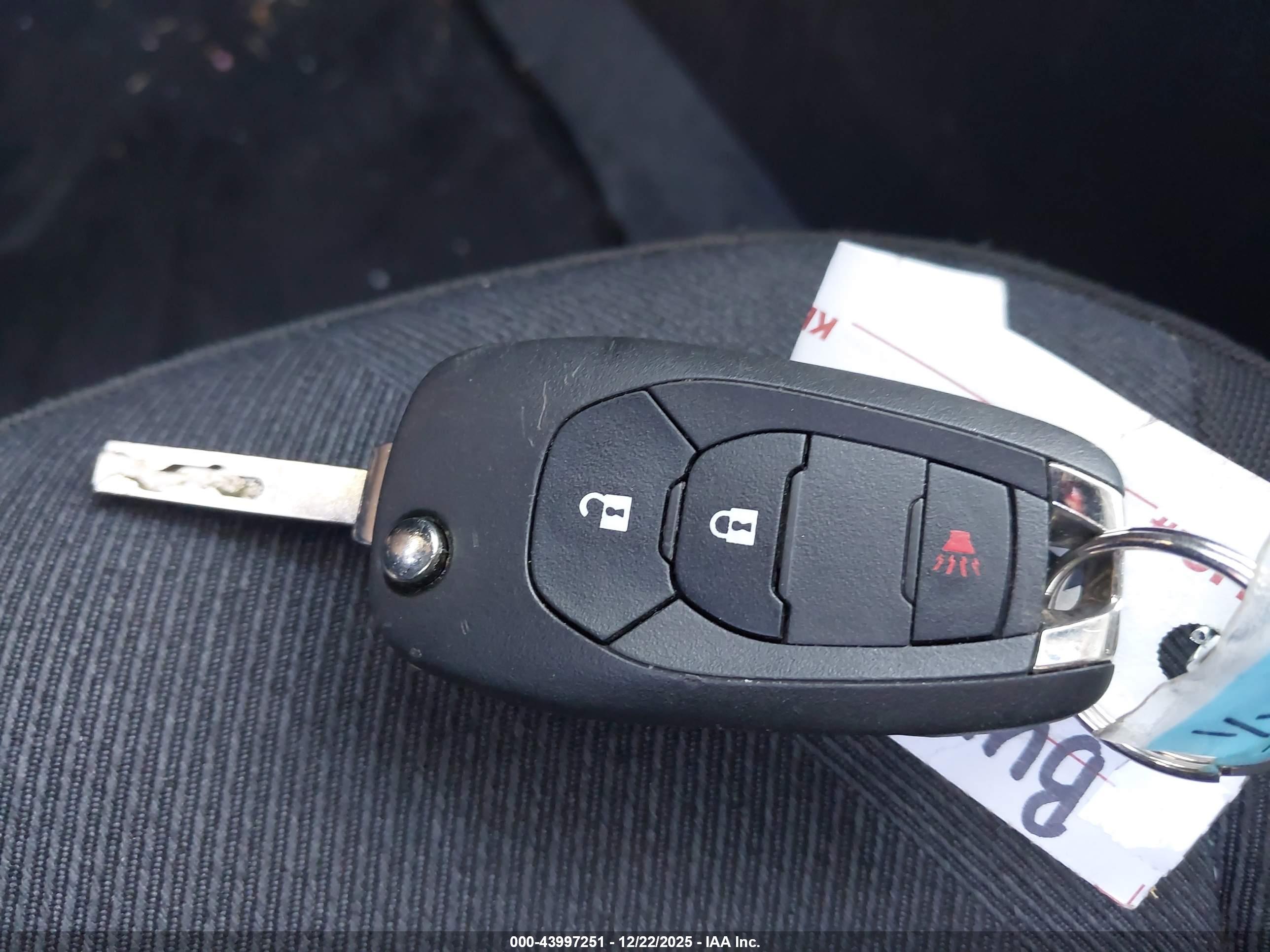 CHEVROLET TRAX image 11