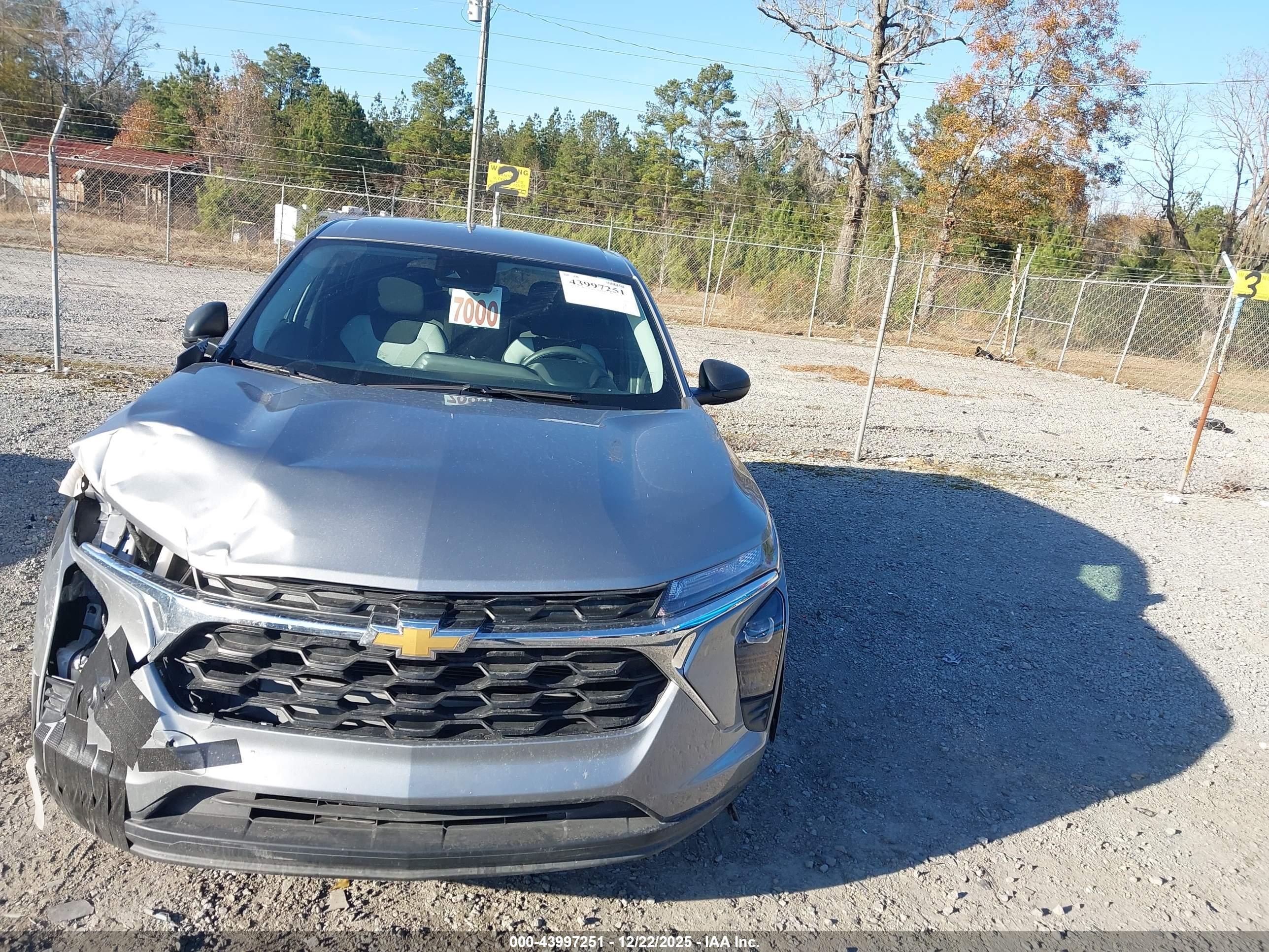 CHEVROLET TRAX image 6