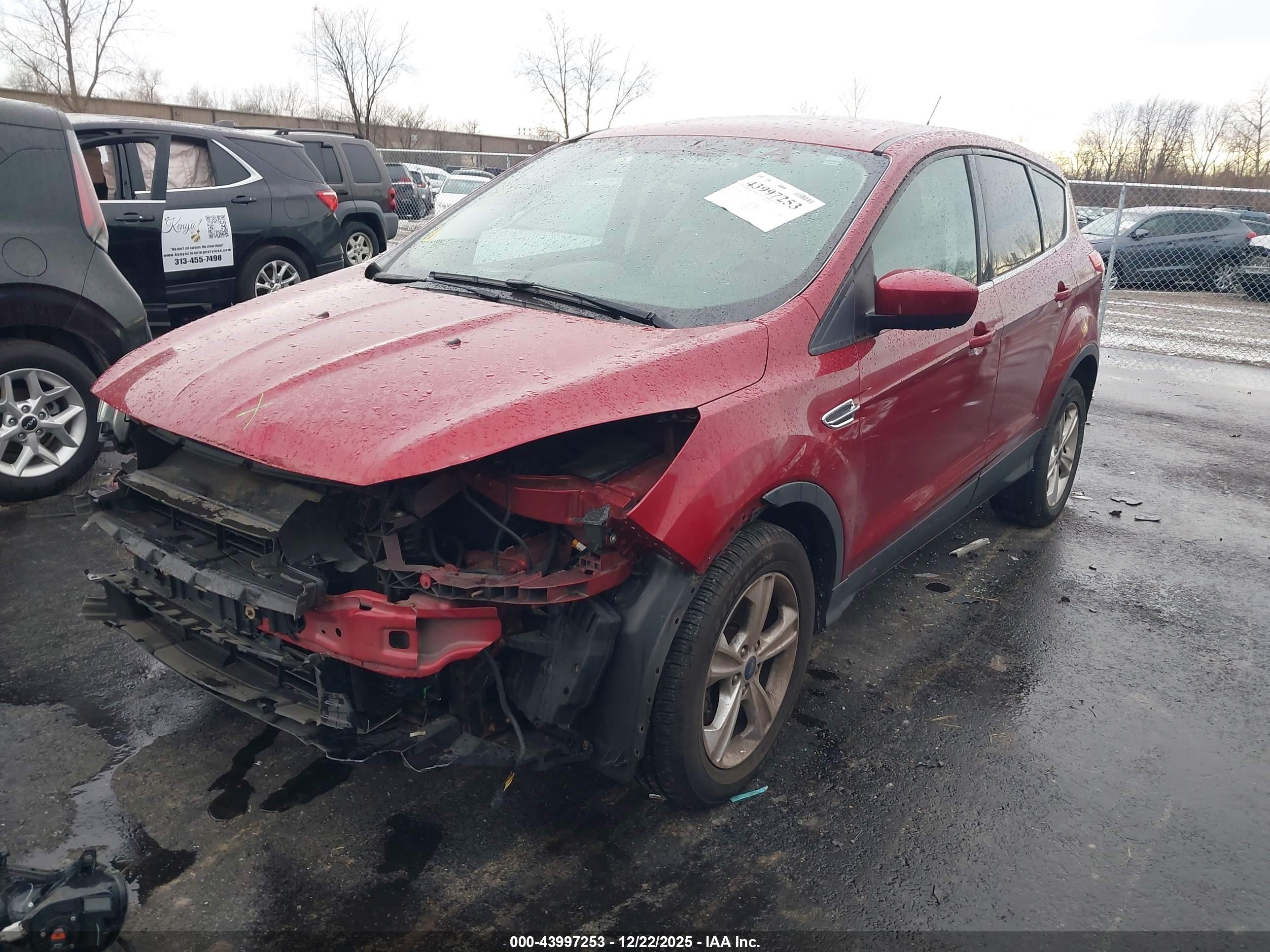 FORD ESCAPE image 2