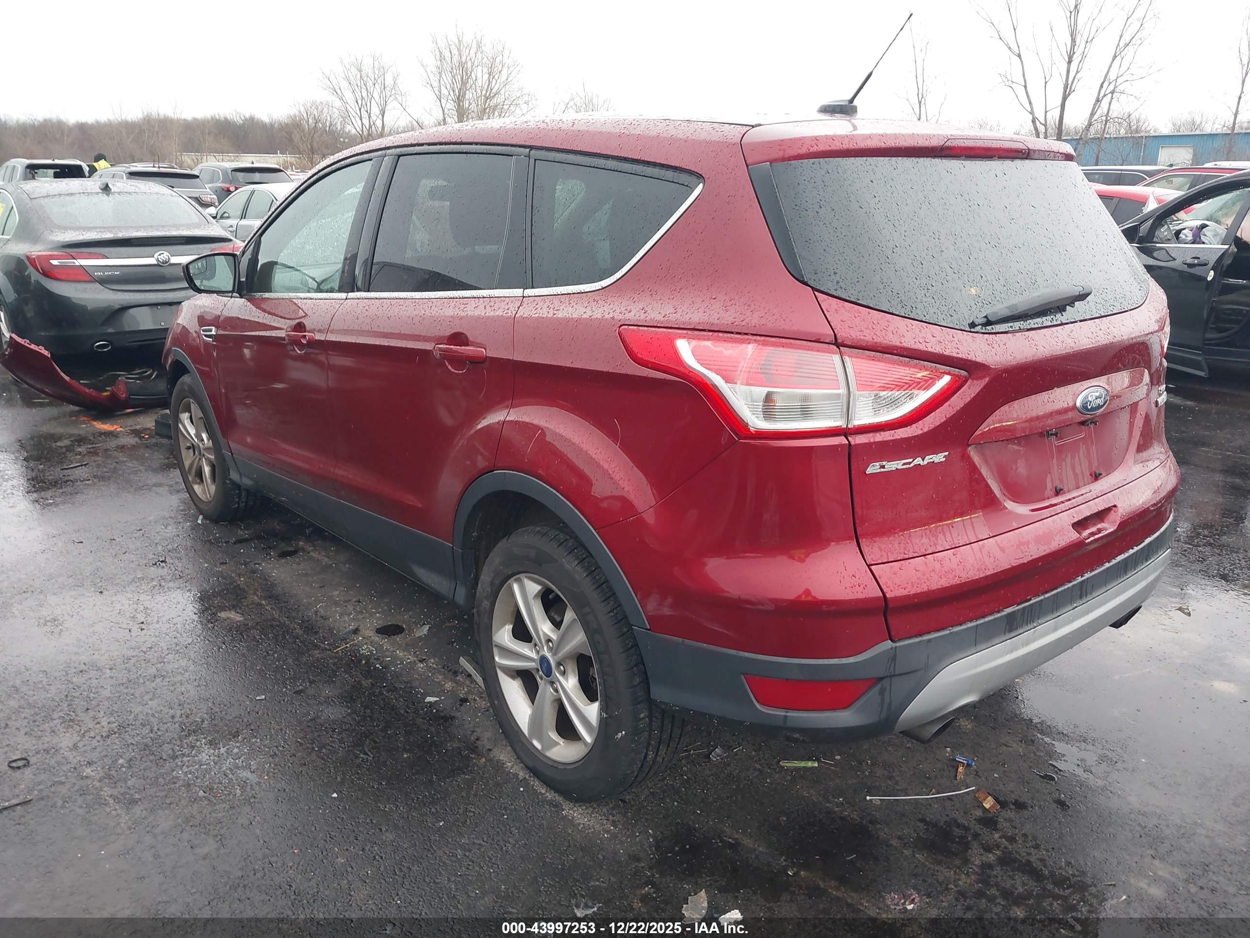 FORD ESCAPE image 3