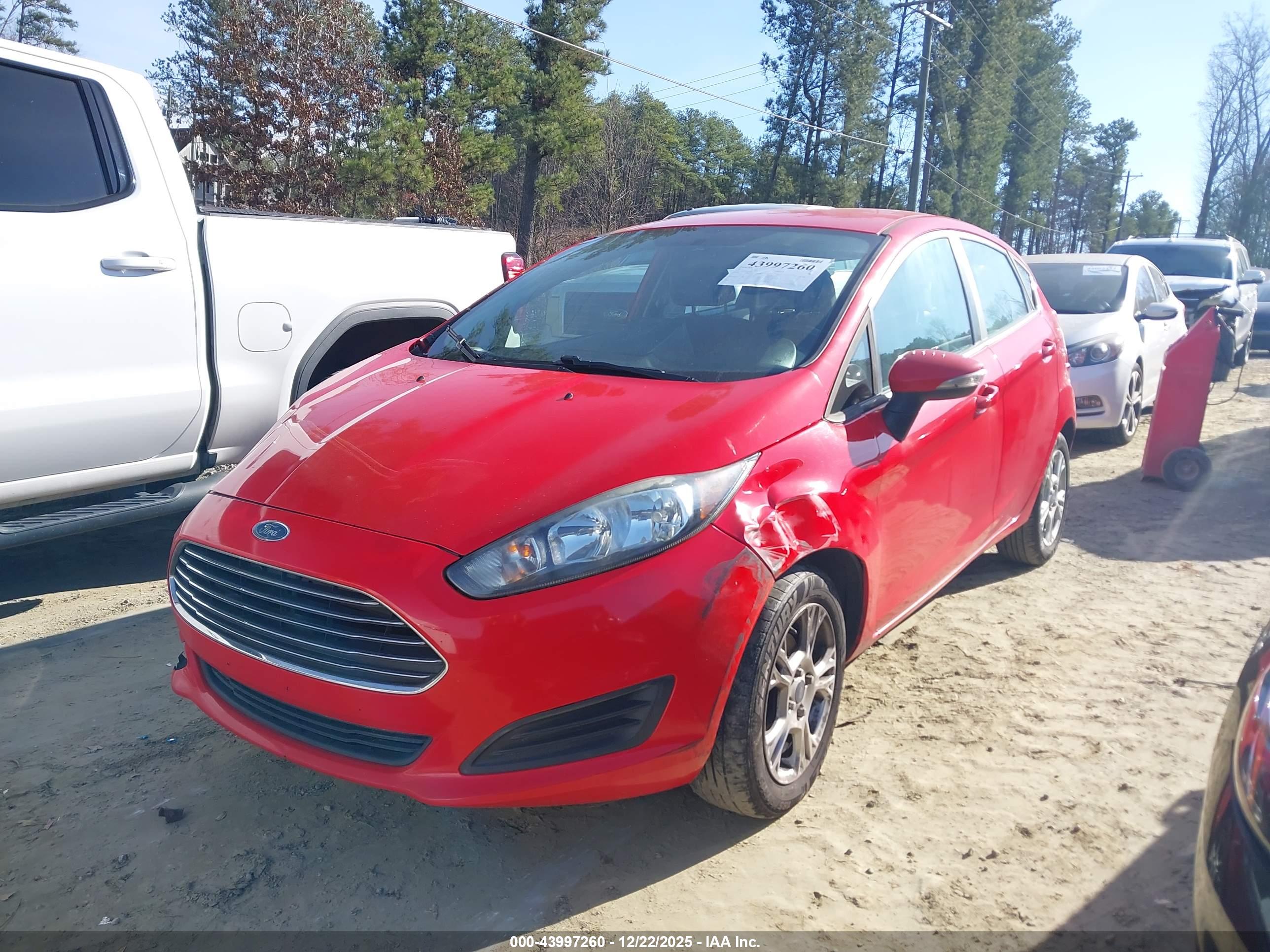 FORD FIESTA image 2