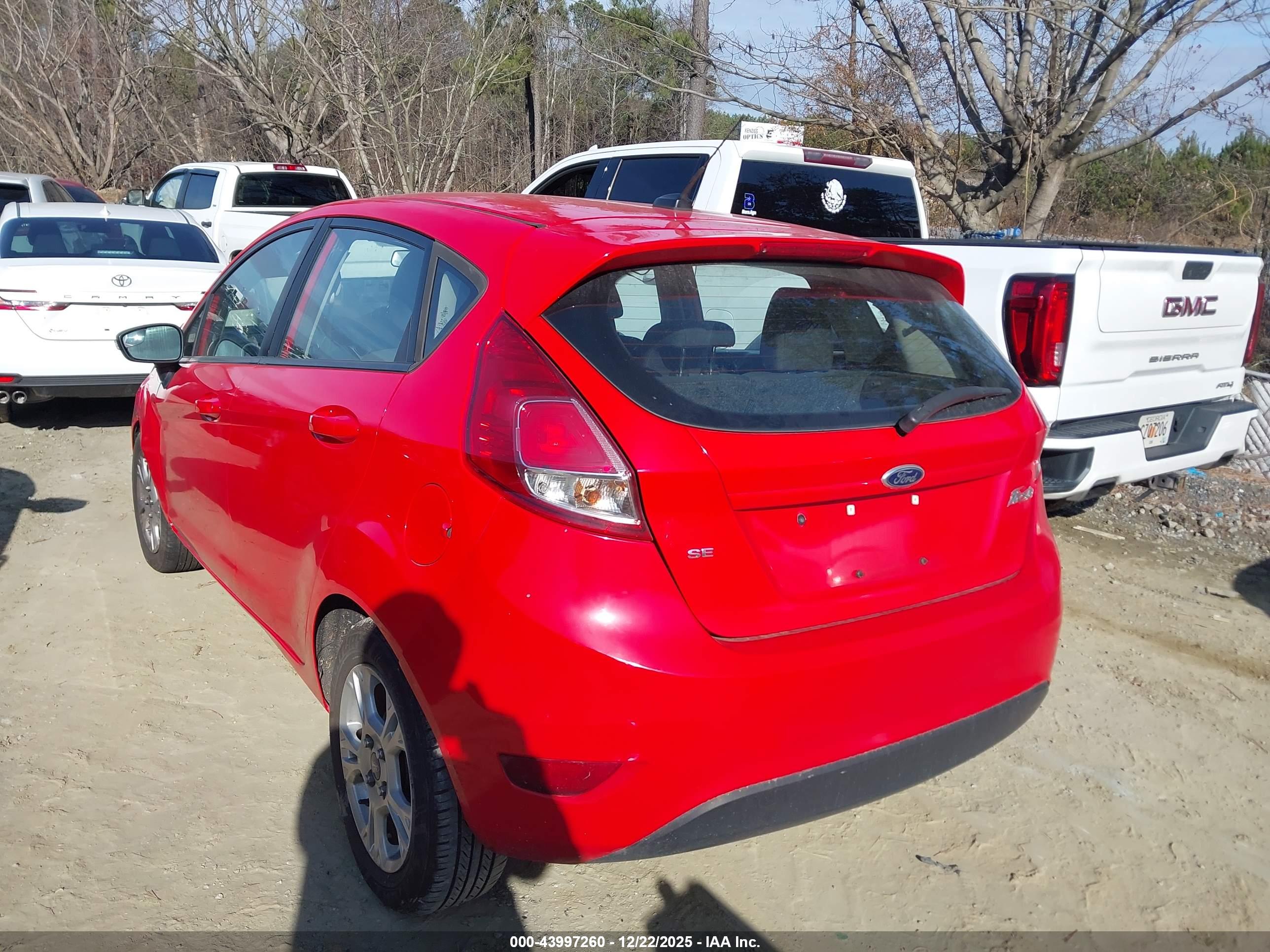 FORD FIESTA image 3