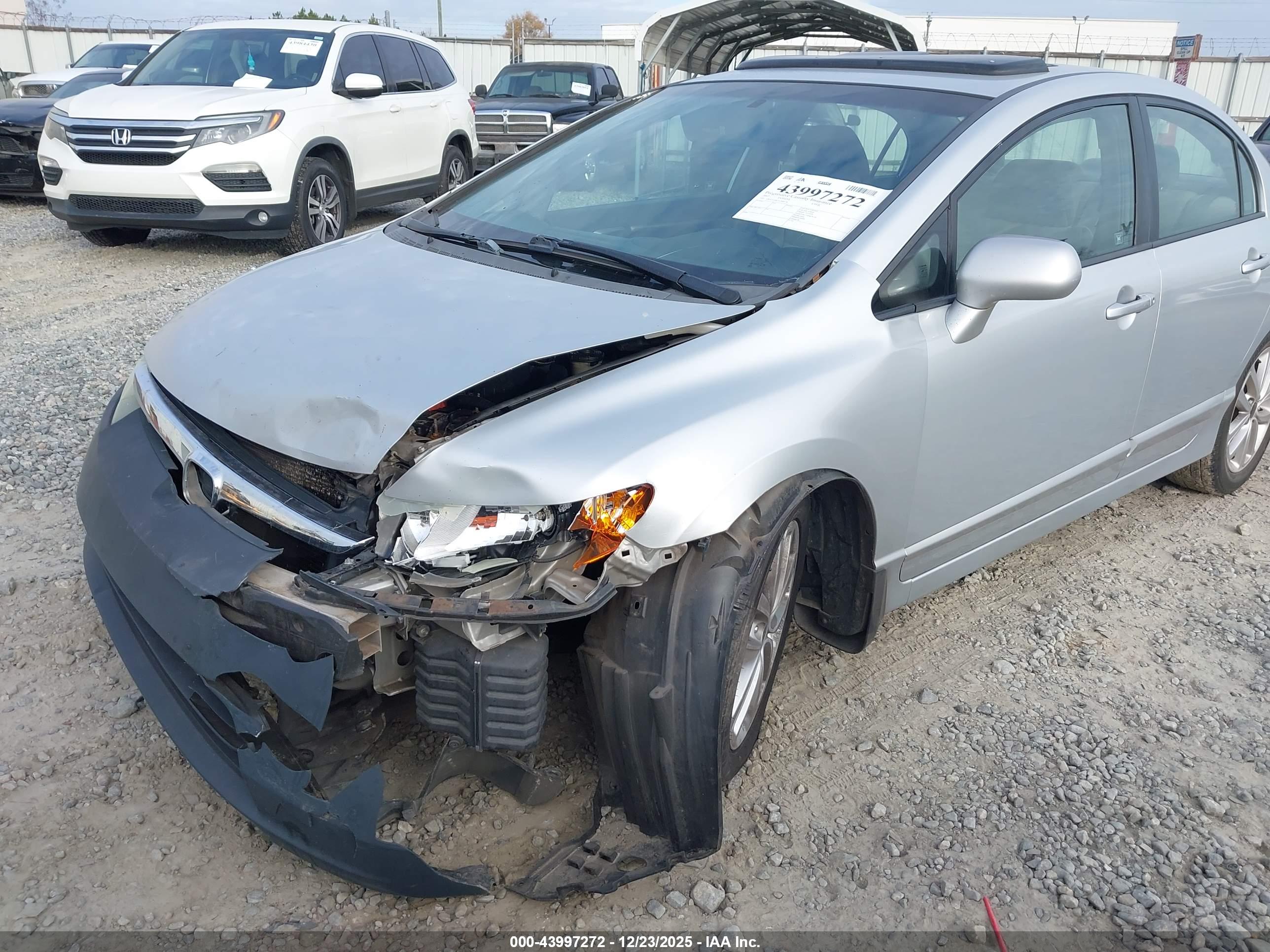 HONDA CIVIC image 6