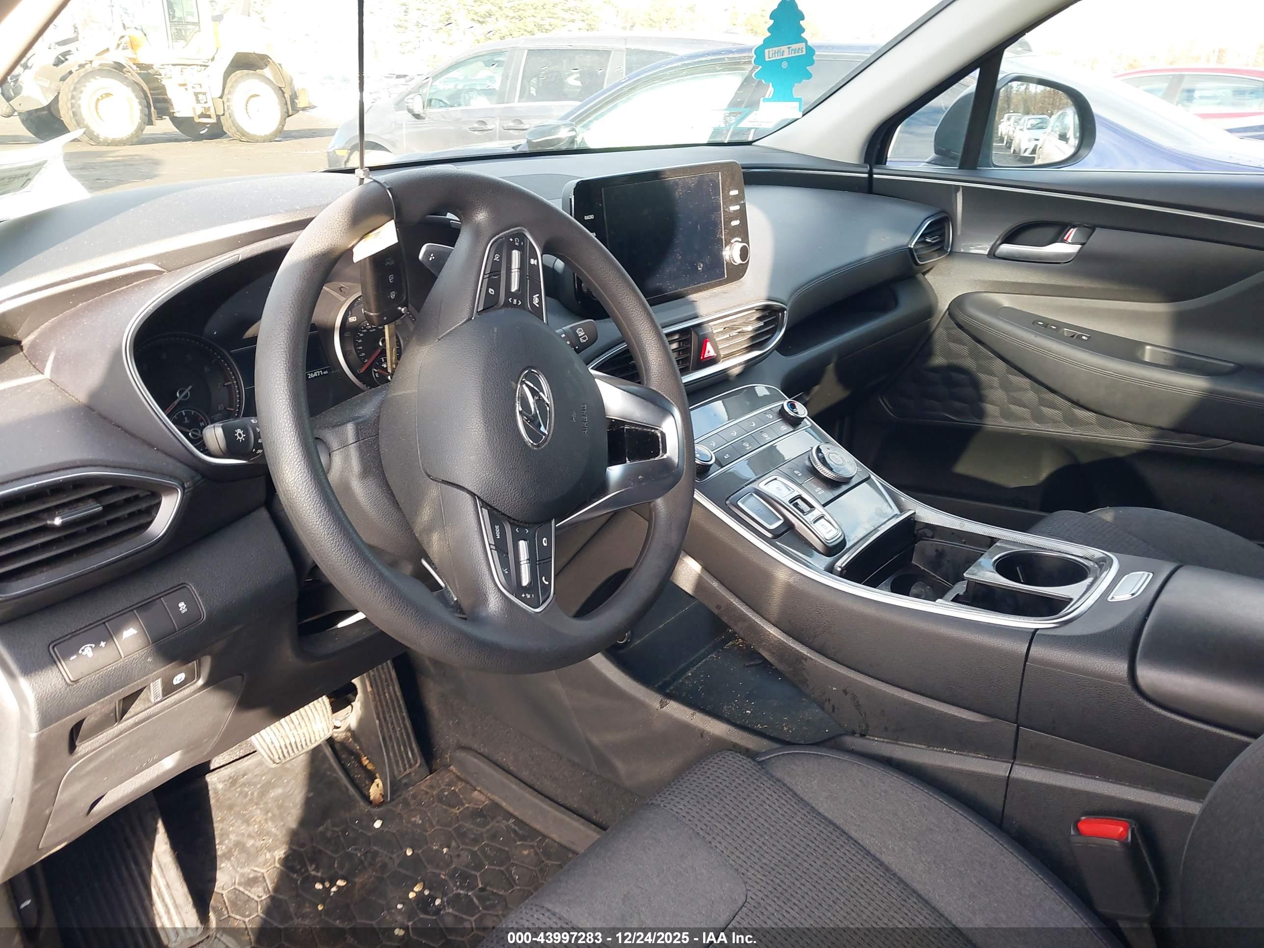 HYUNDAI SANTA image 5