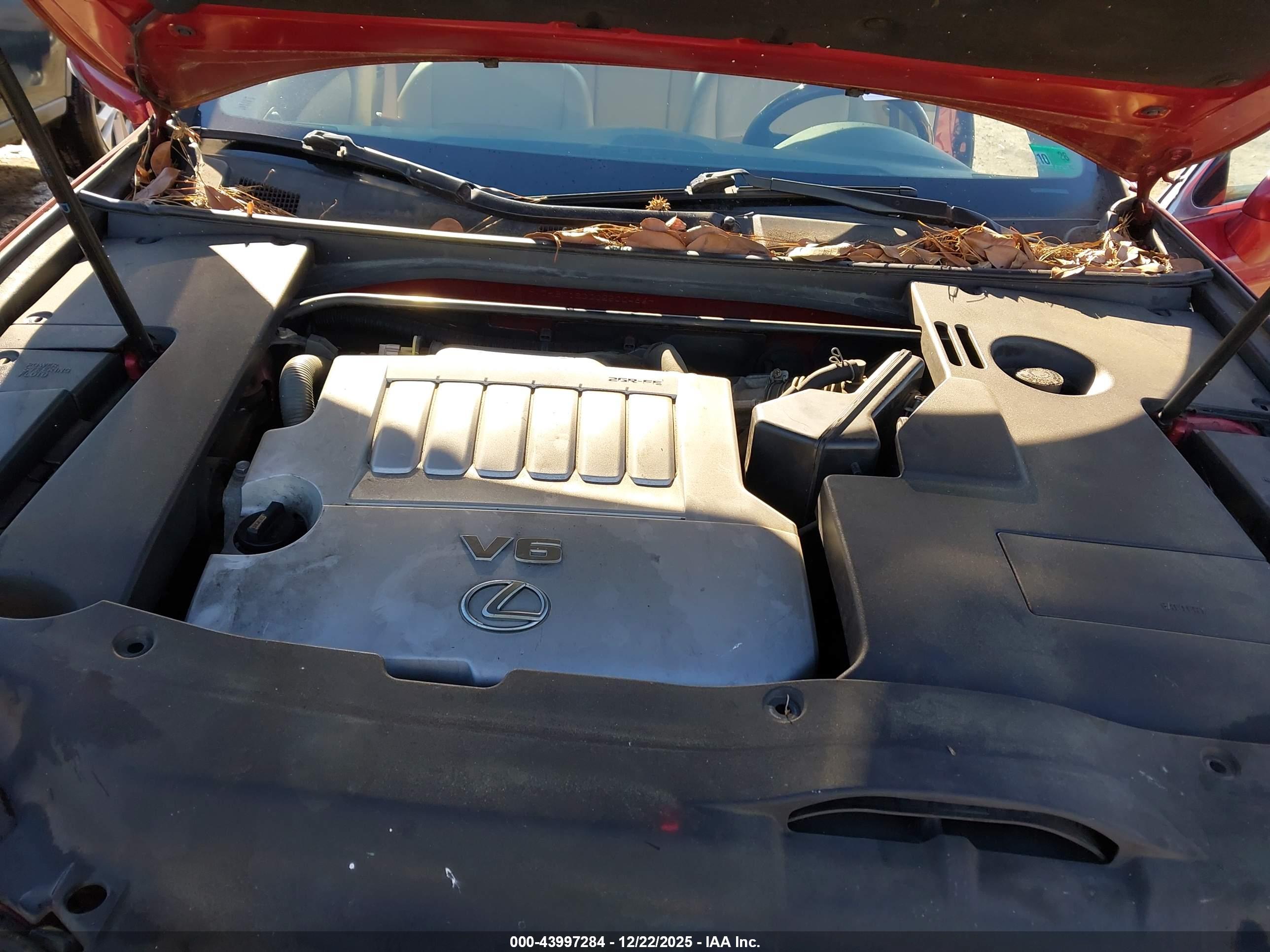 LEXUS ES image 10