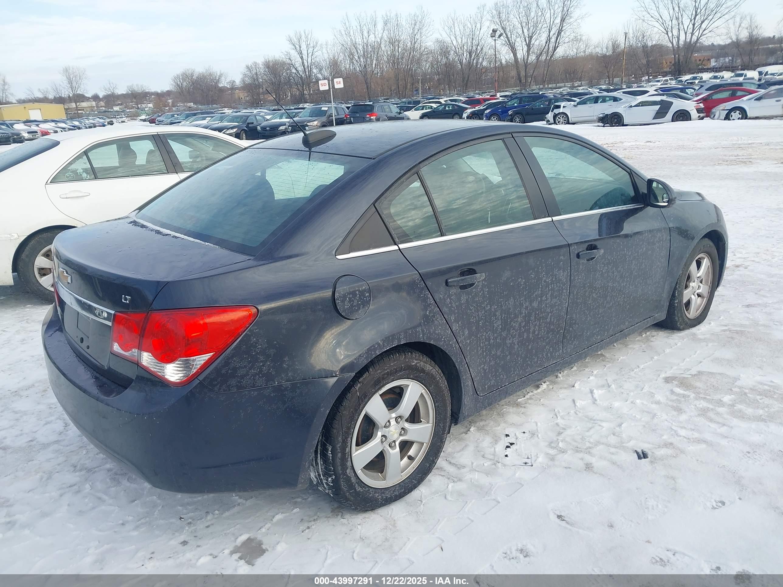 CHEVROLET CRUZE image 4