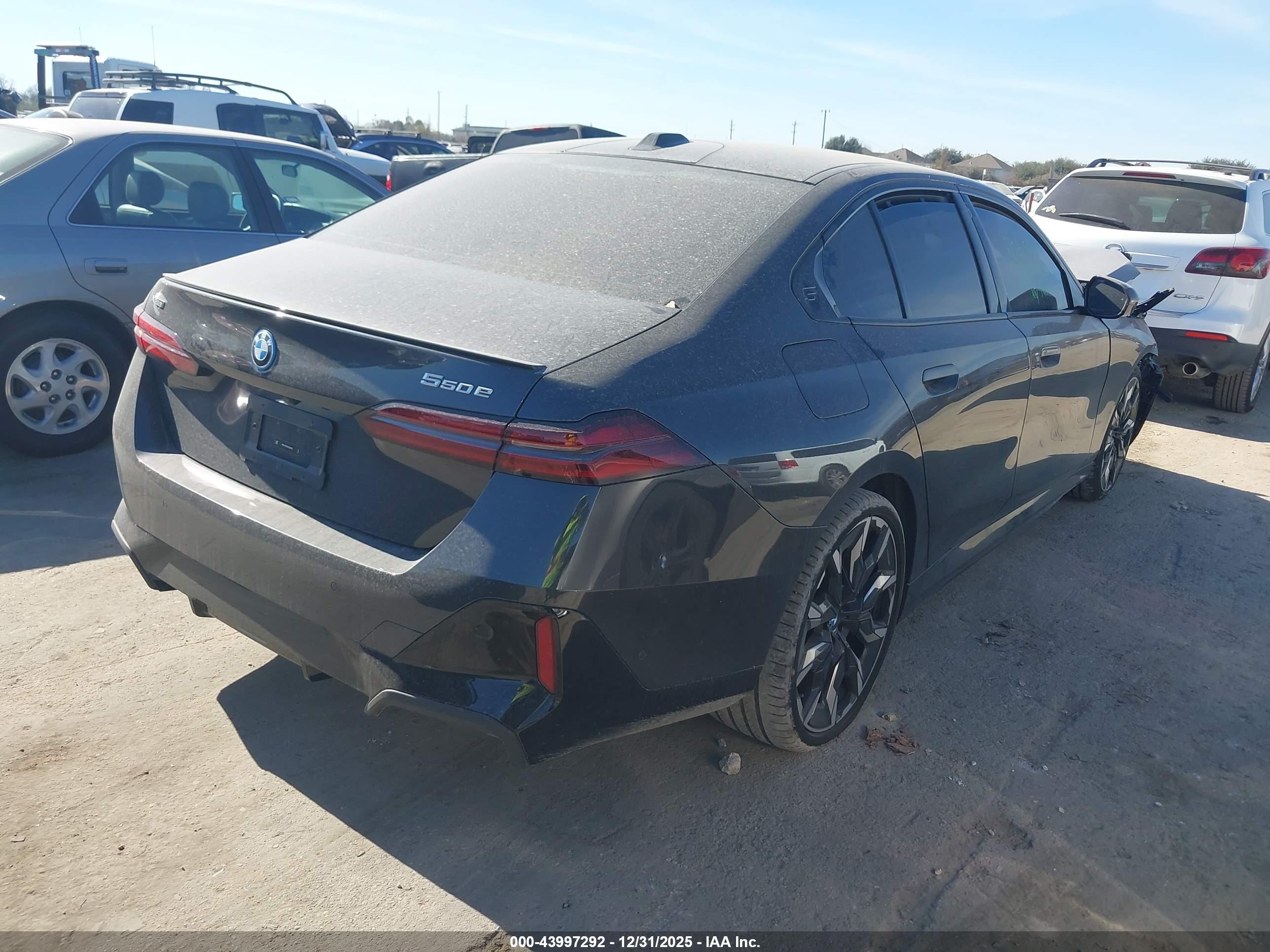BMW 550E image 4