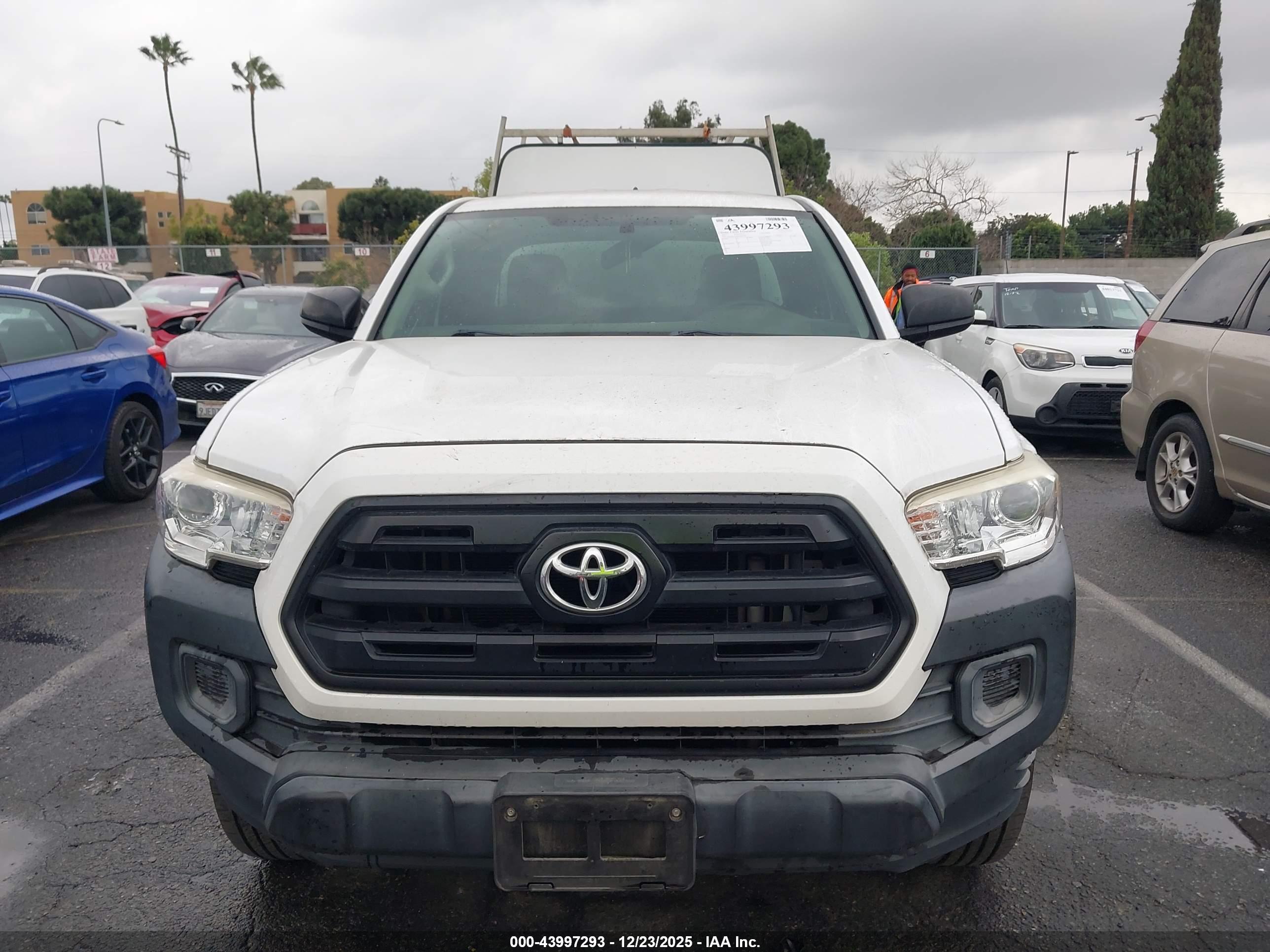 TOYOTA TACOMA image 6