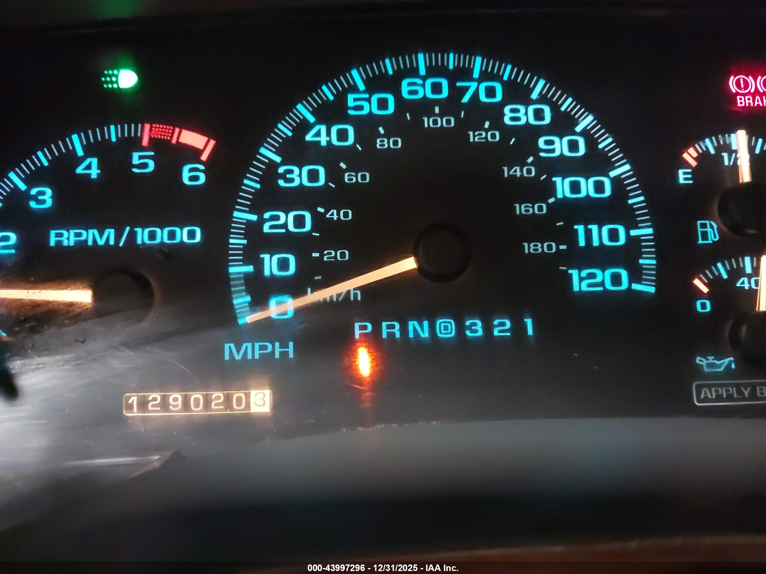 CADILLAC ESCALADE image 7