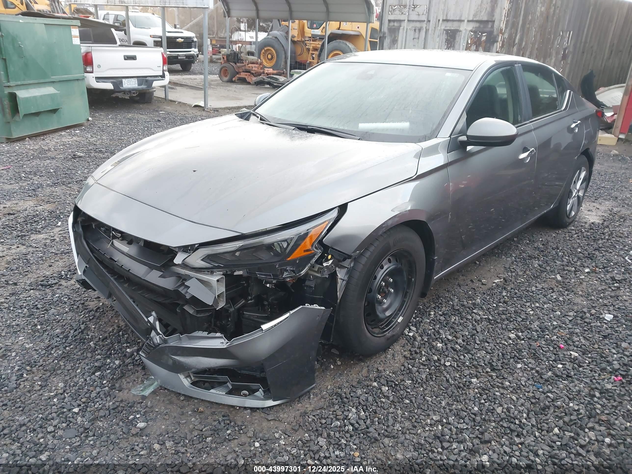 NISSAN ALTIMA image 6