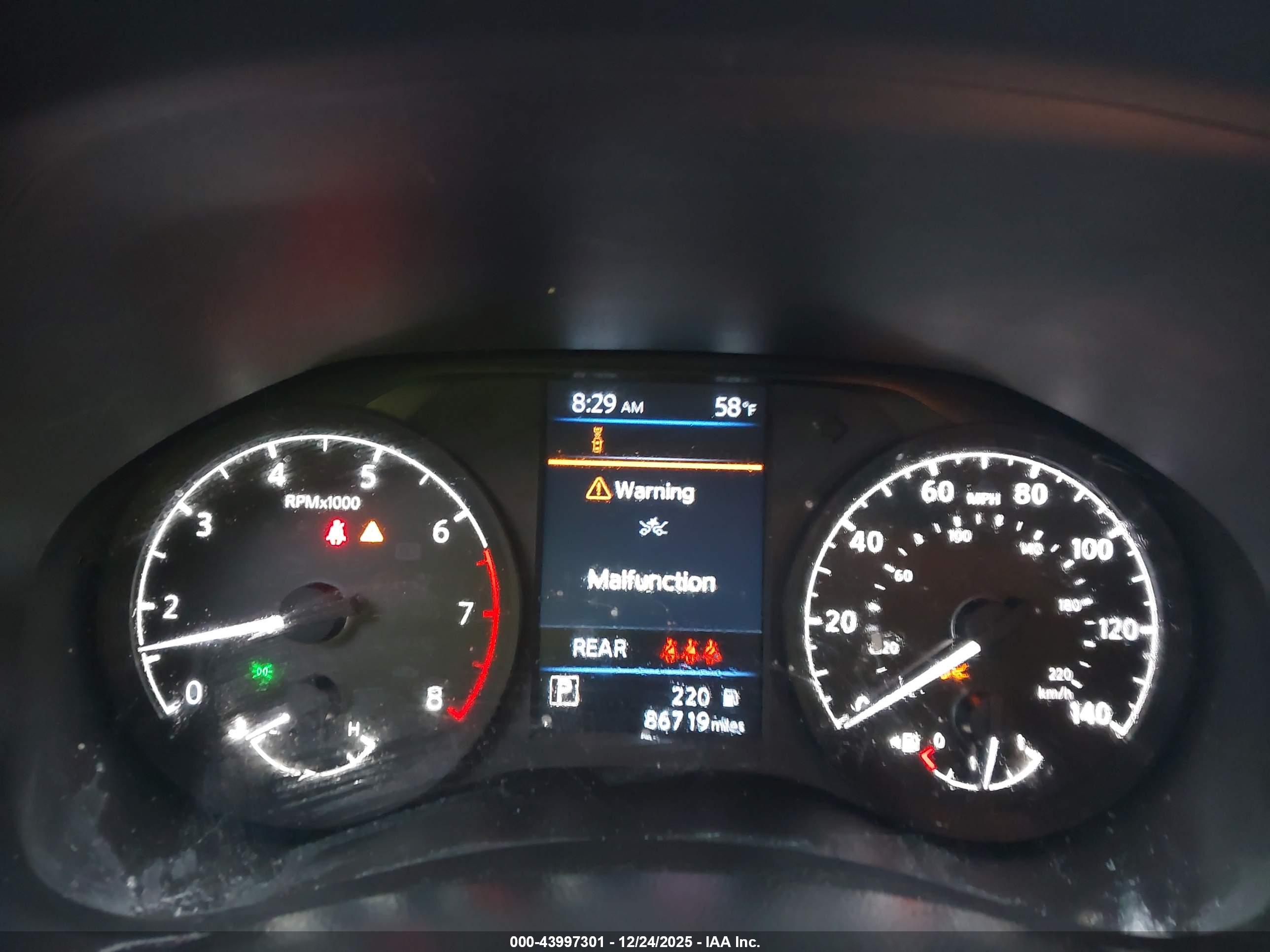 NISSAN ALTIMA image 7