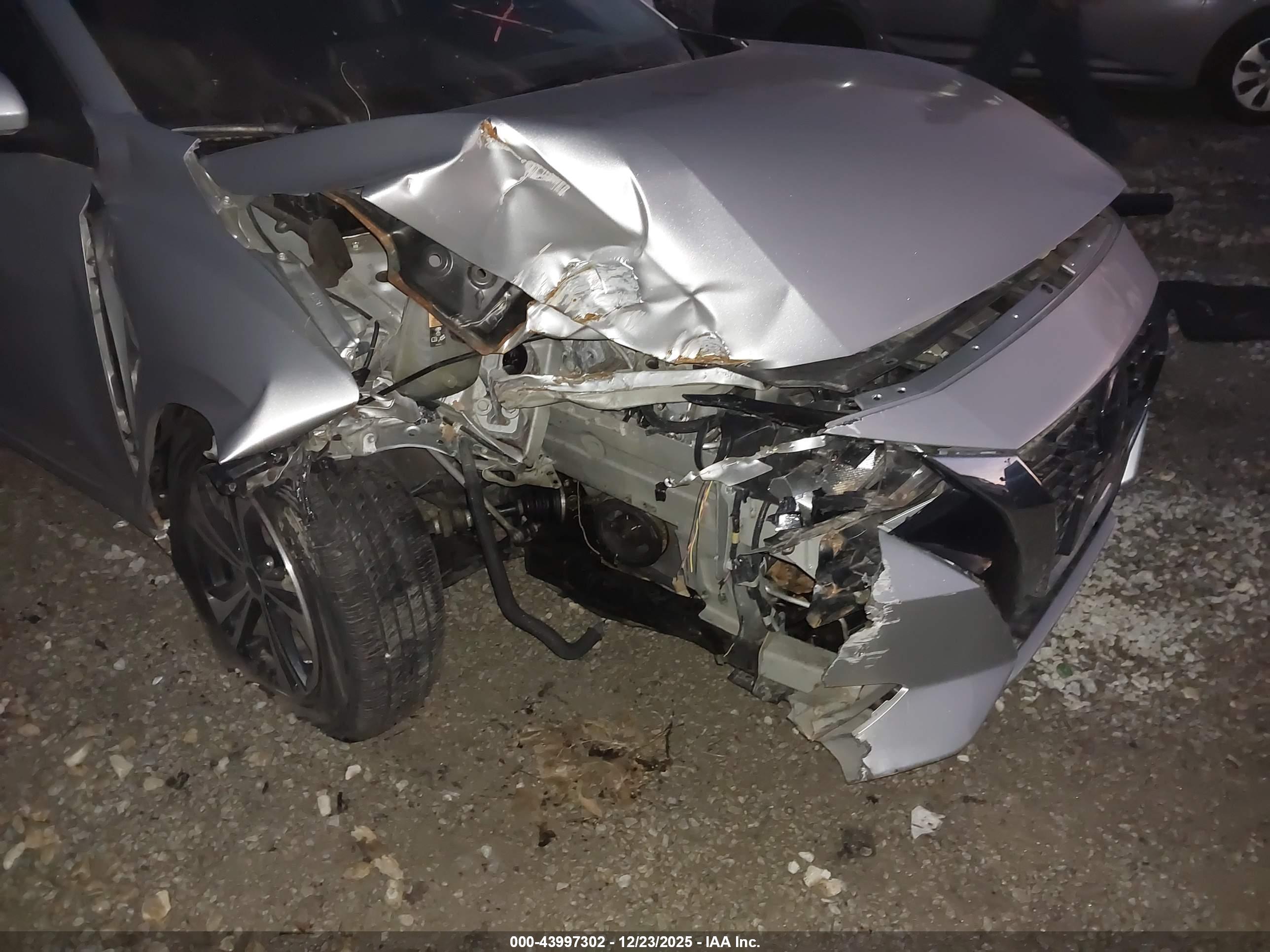 NISSAN SENTRA image 6