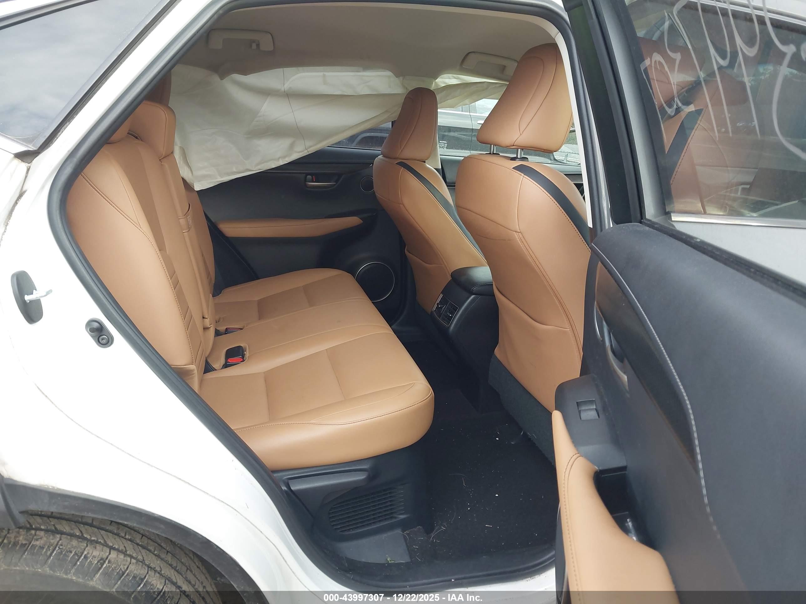LEXUS NX image 8