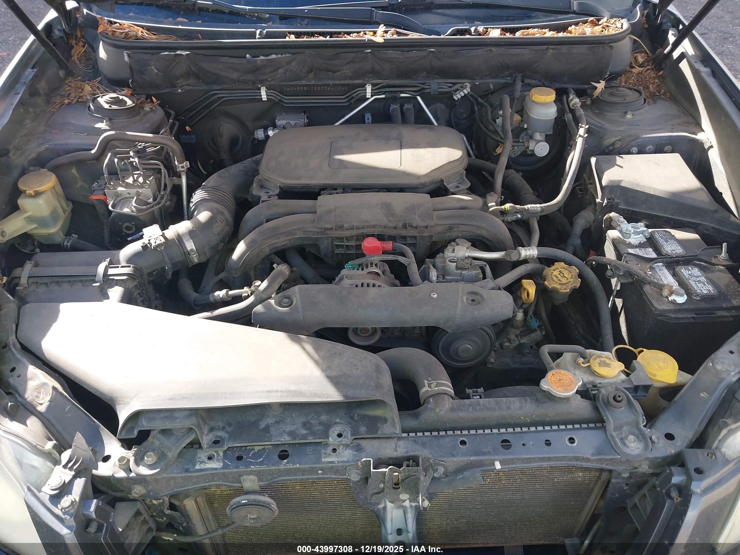 SUBARU OUTBACK image 10