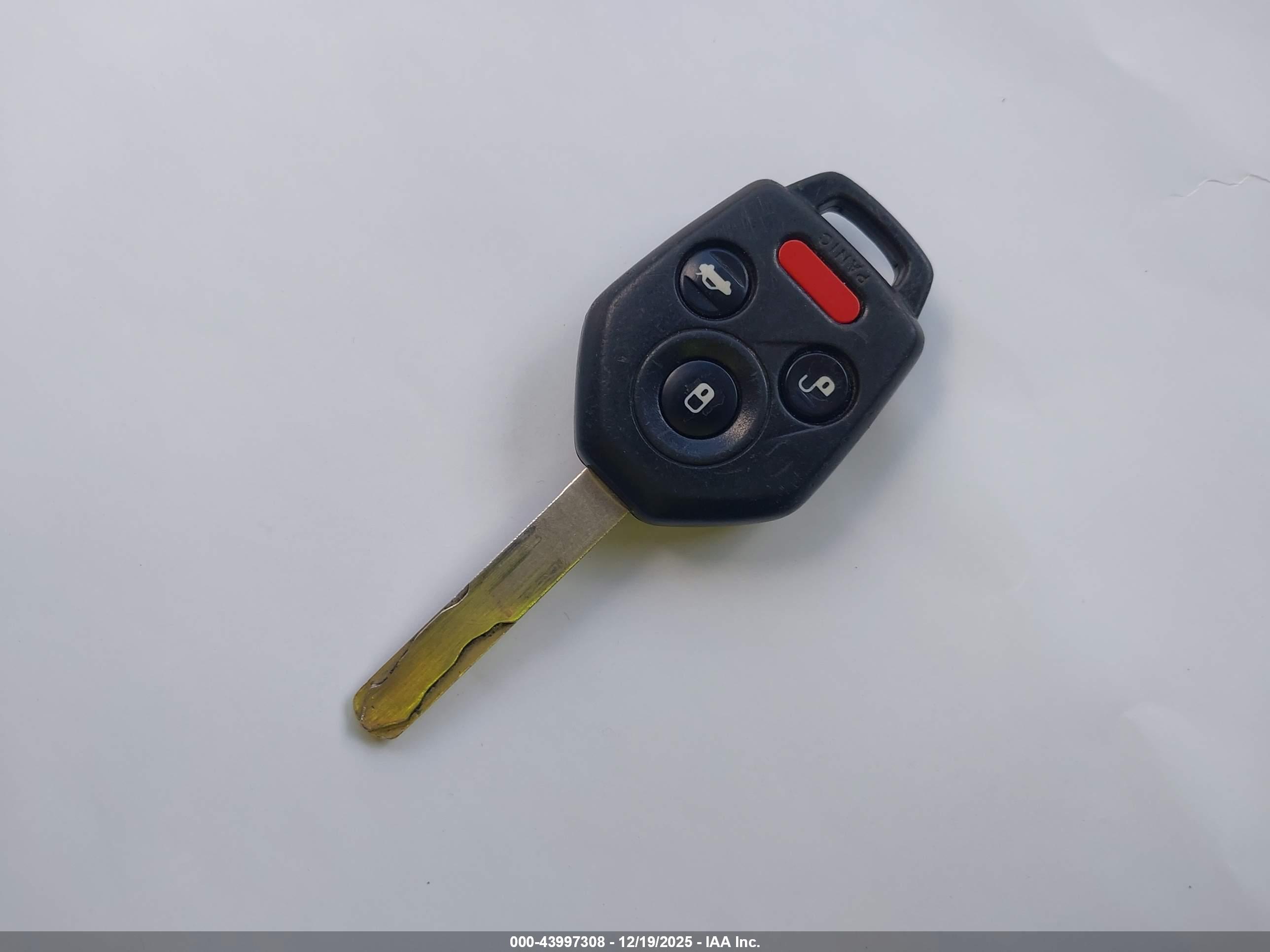 SUBARU OUTBACK image 11