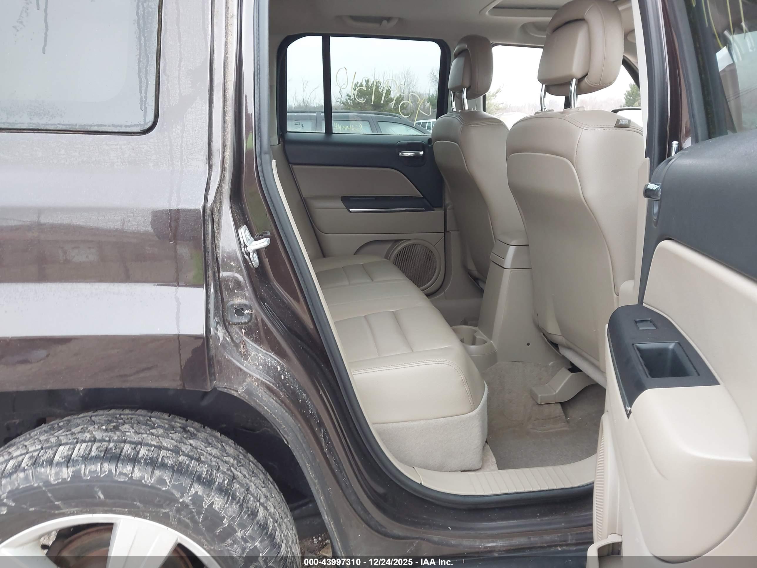 JEEP PATRIOT image 8