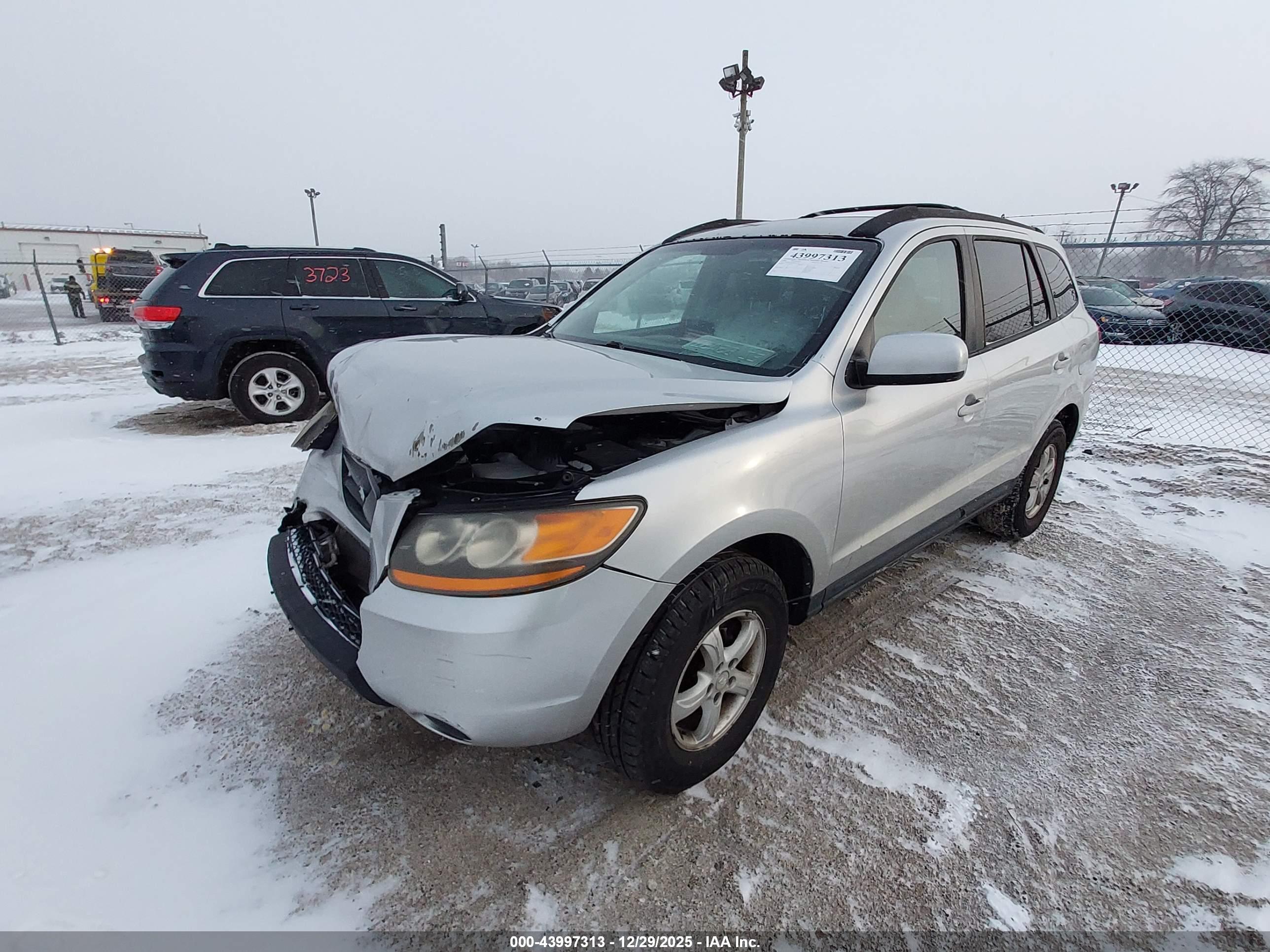 HYUNDAI SANTA image 2