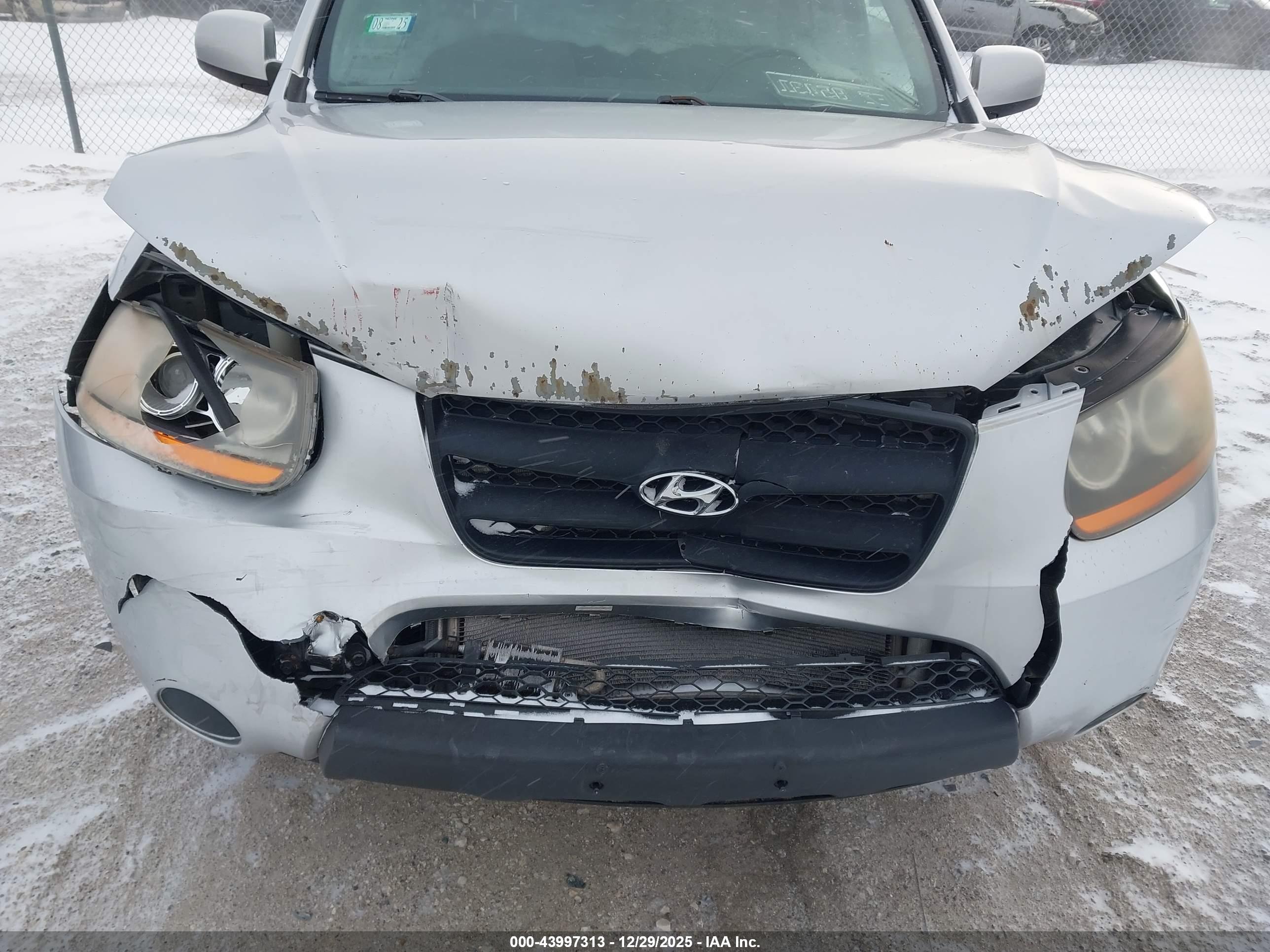 HYUNDAI SANTA image 6