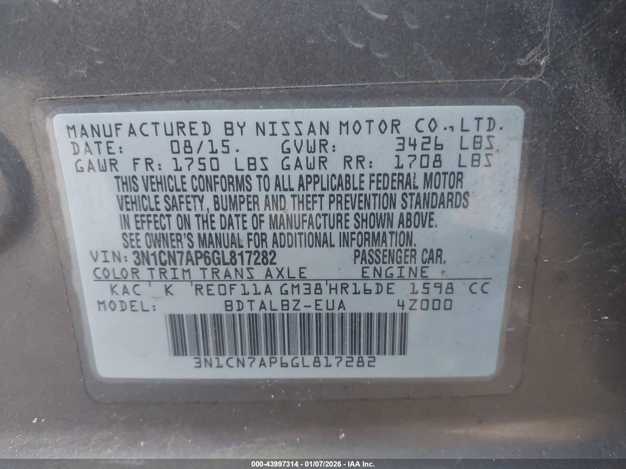 NISSAN VERSA image 9