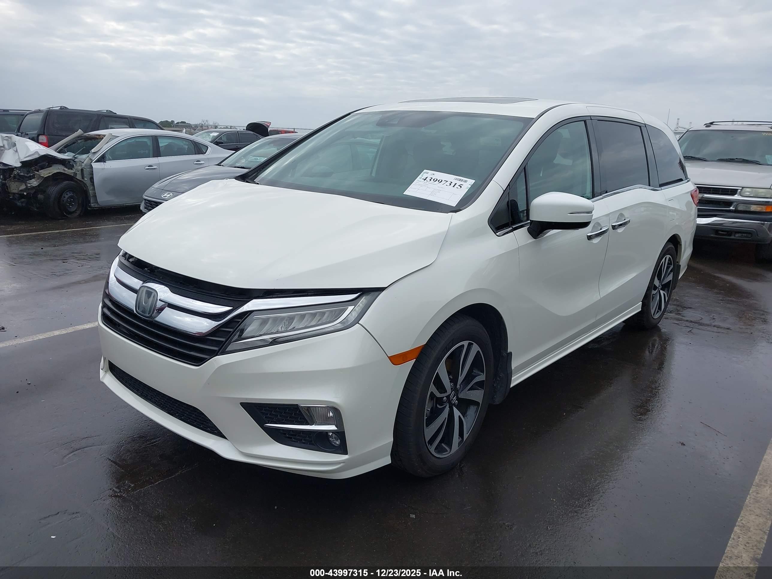 HONDA ODYSSEY image 2