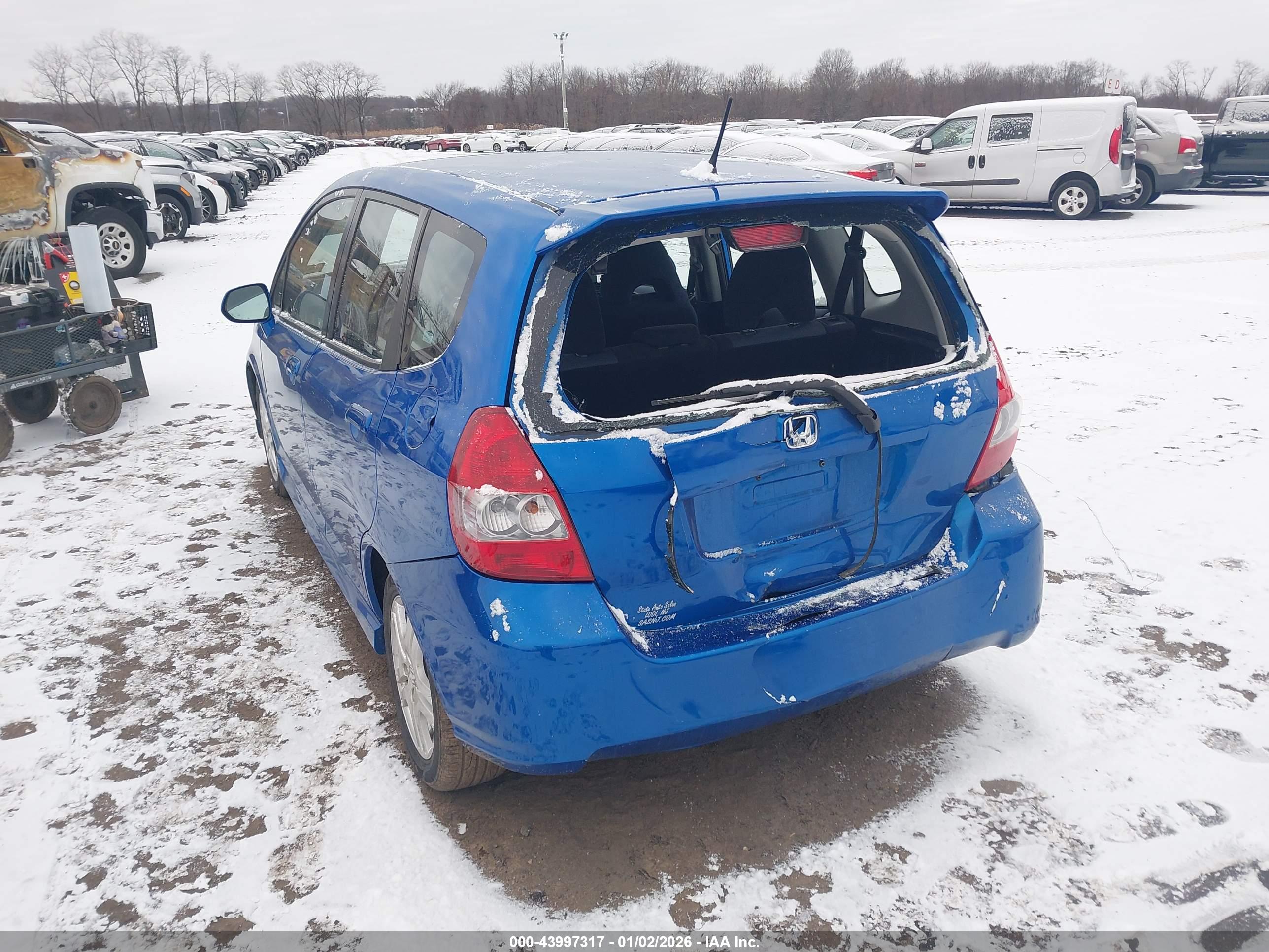 HONDA FIT image 6