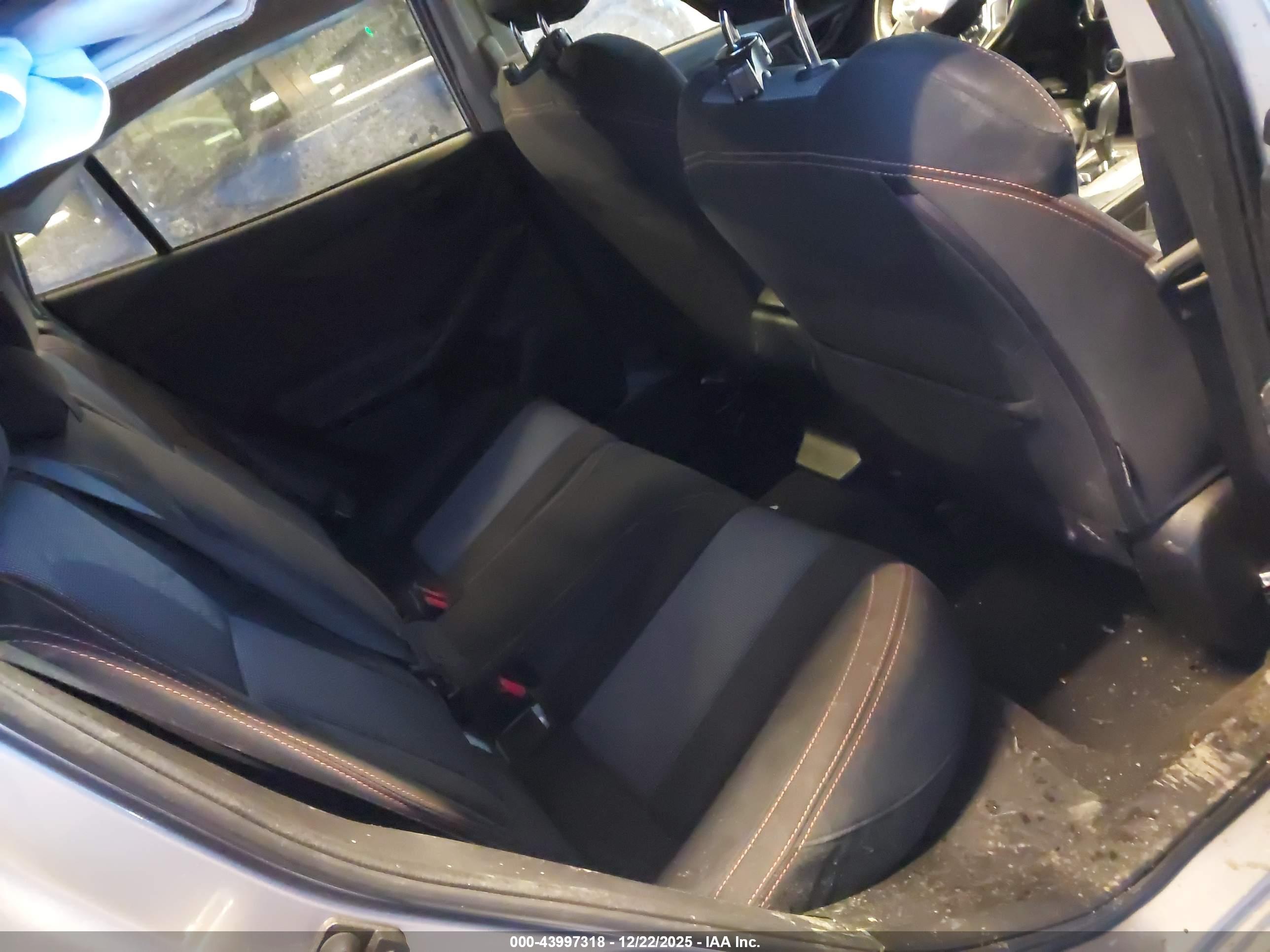 SUBARU CROSSTREK image 8