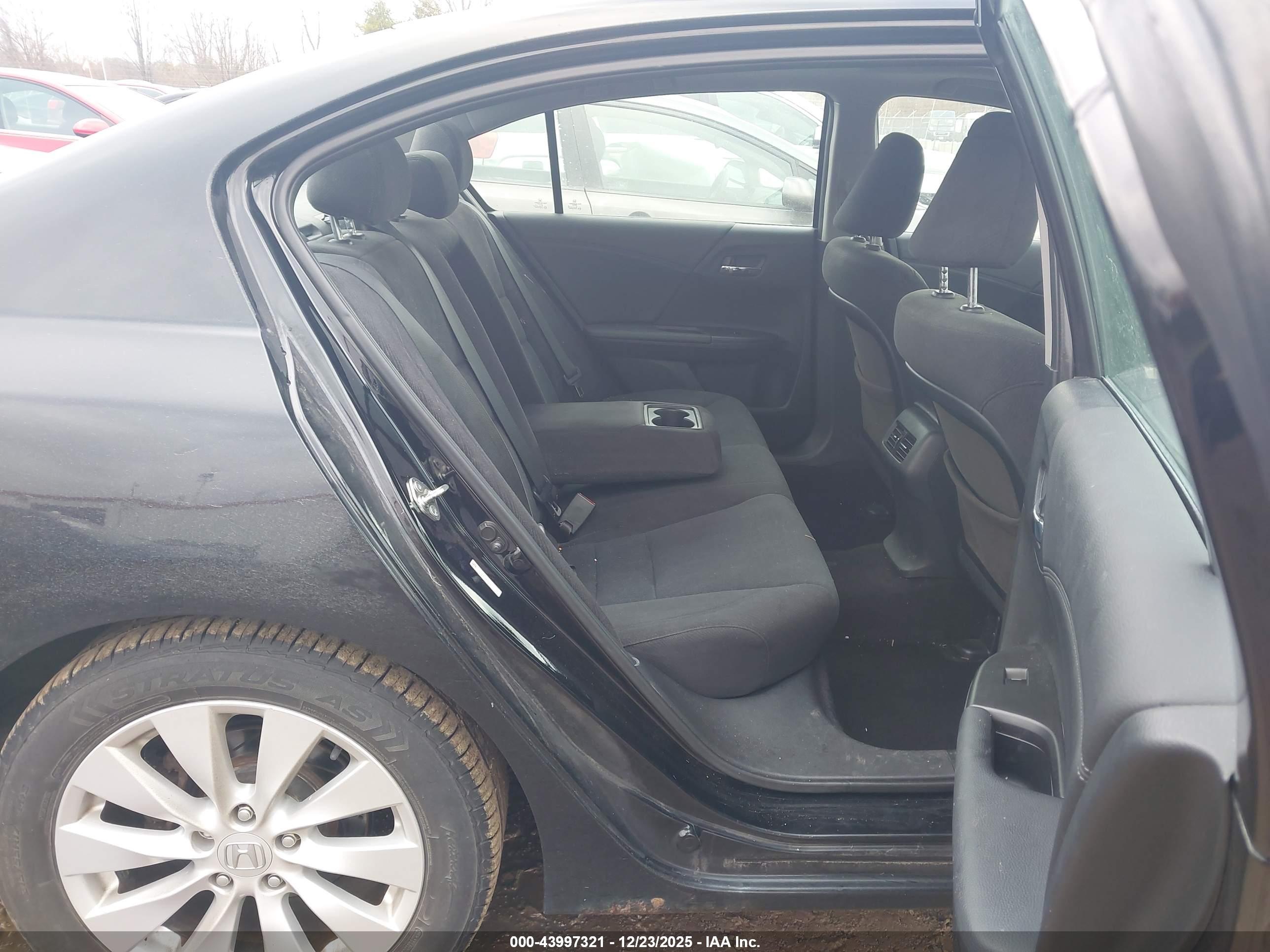 HONDA ACCORD image 8