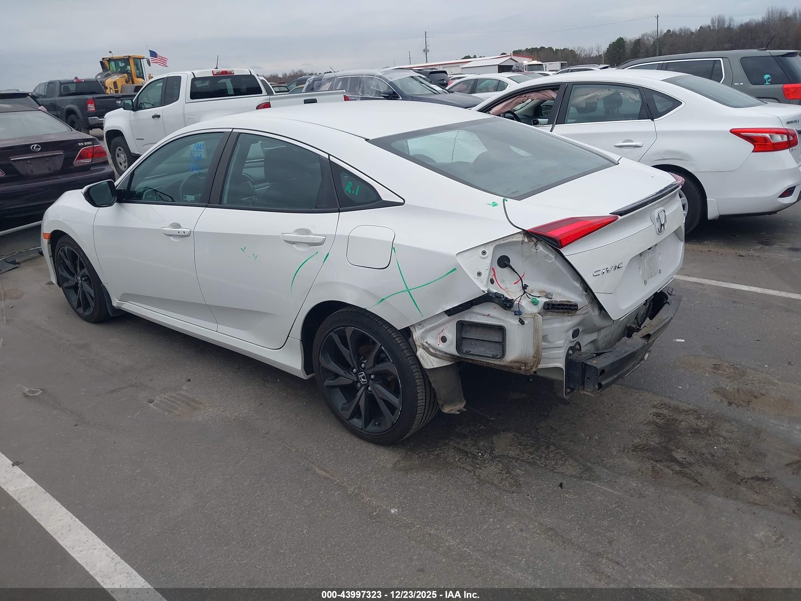 HONDA CIVIC image 3