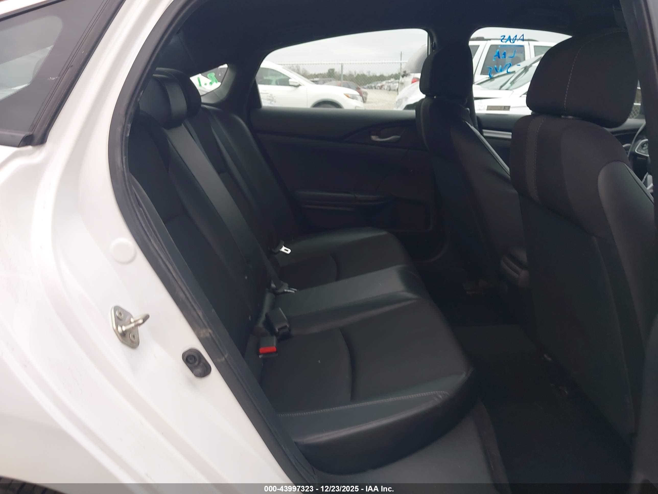 HONDA CIVIC image 8