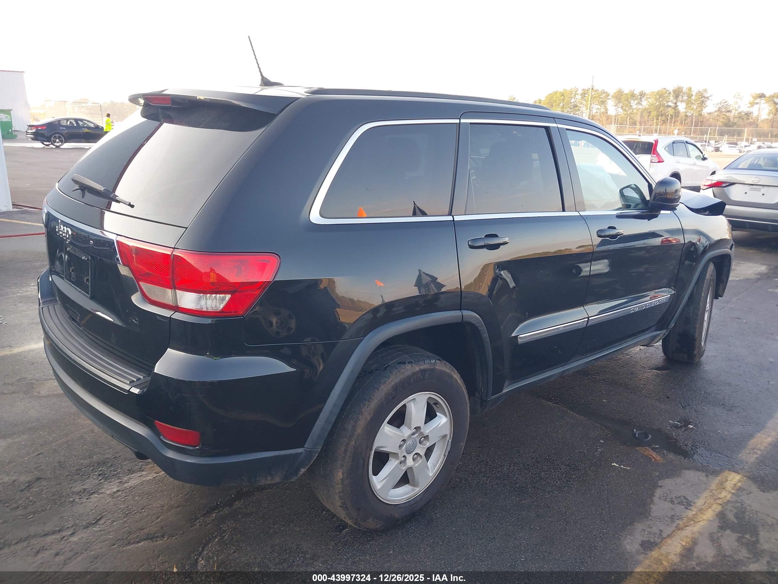 JEEP GRAND image 4