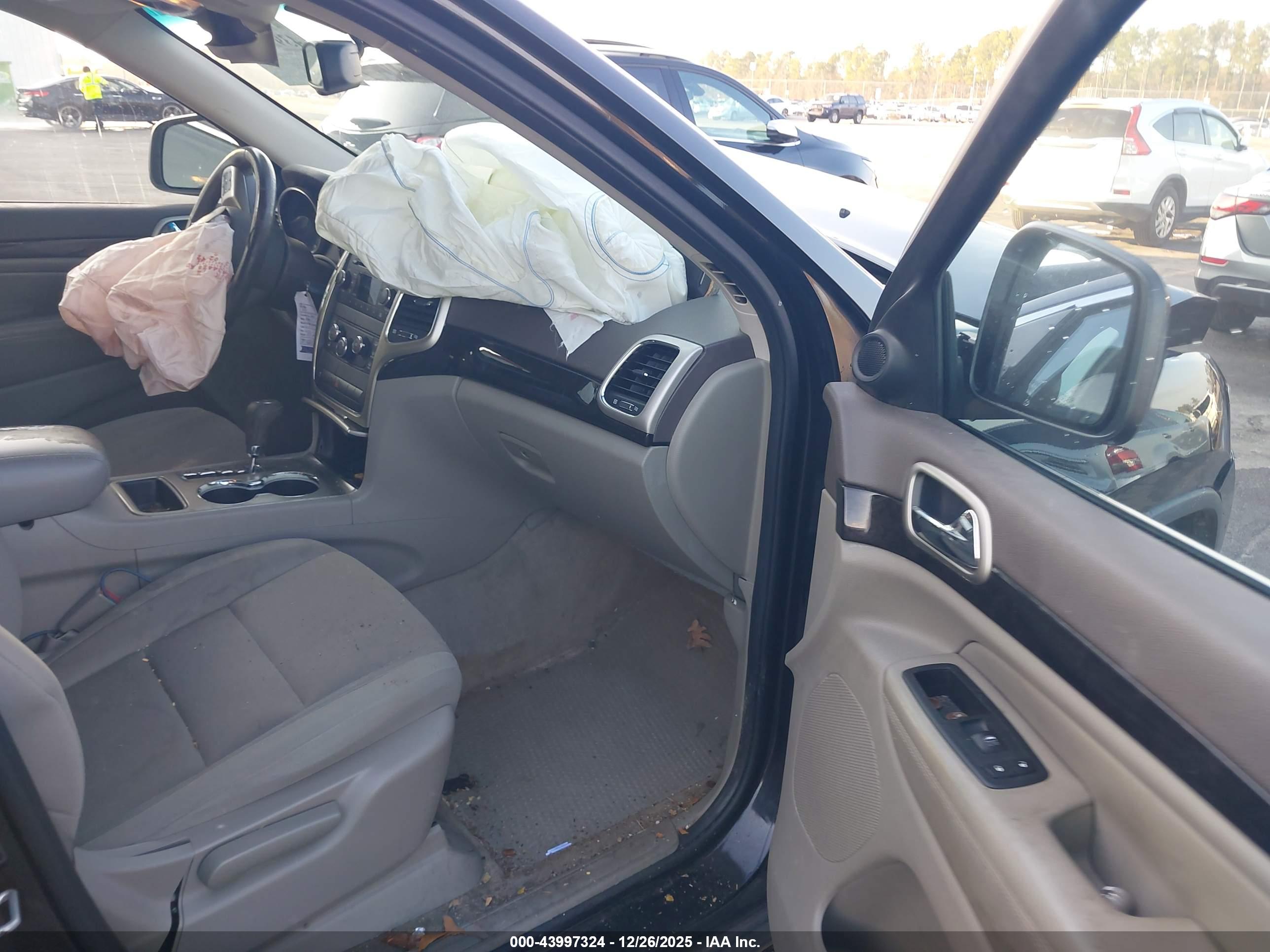 JEEP GRAND image 5