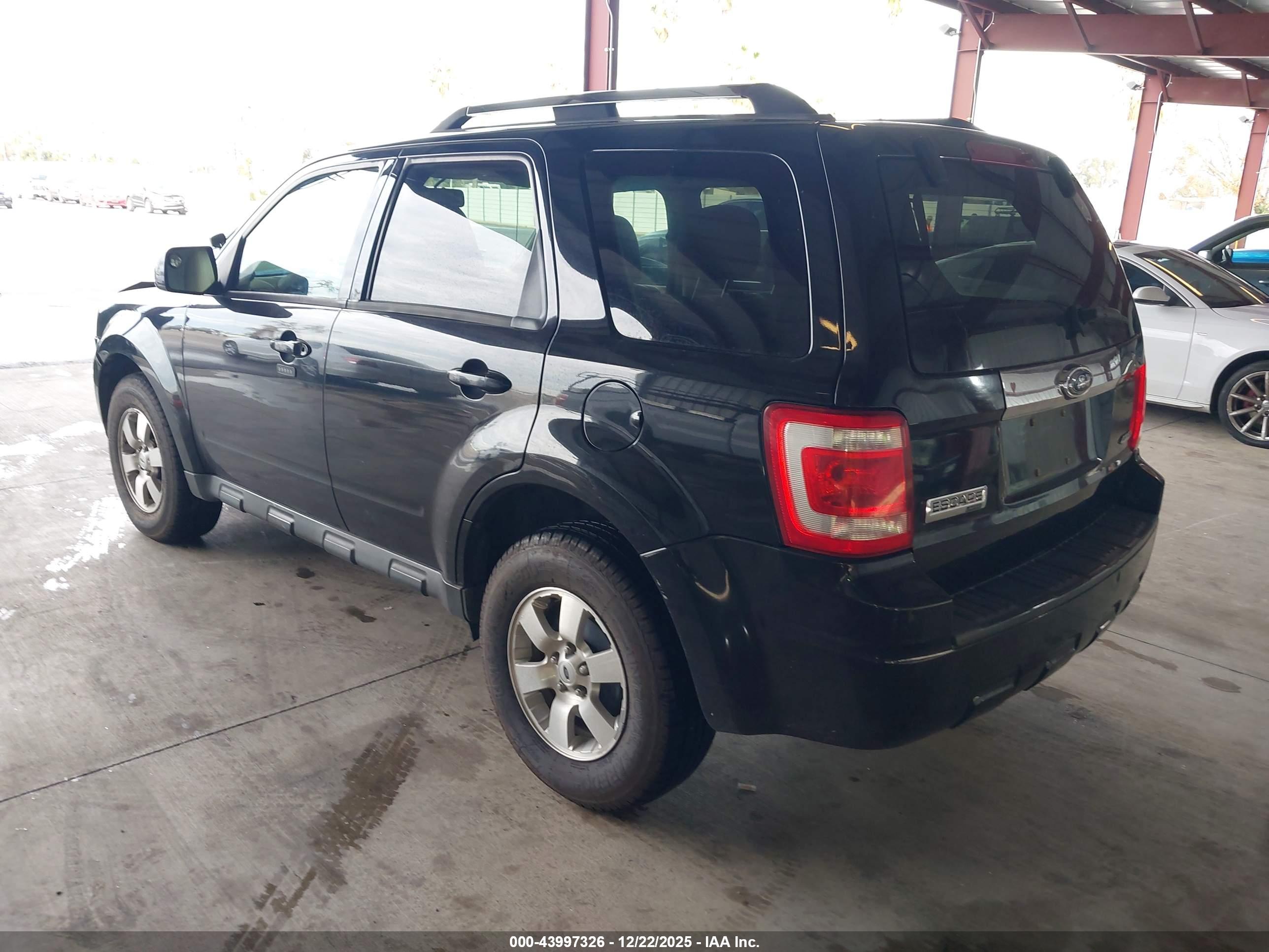 FORD ESCAPE image 3