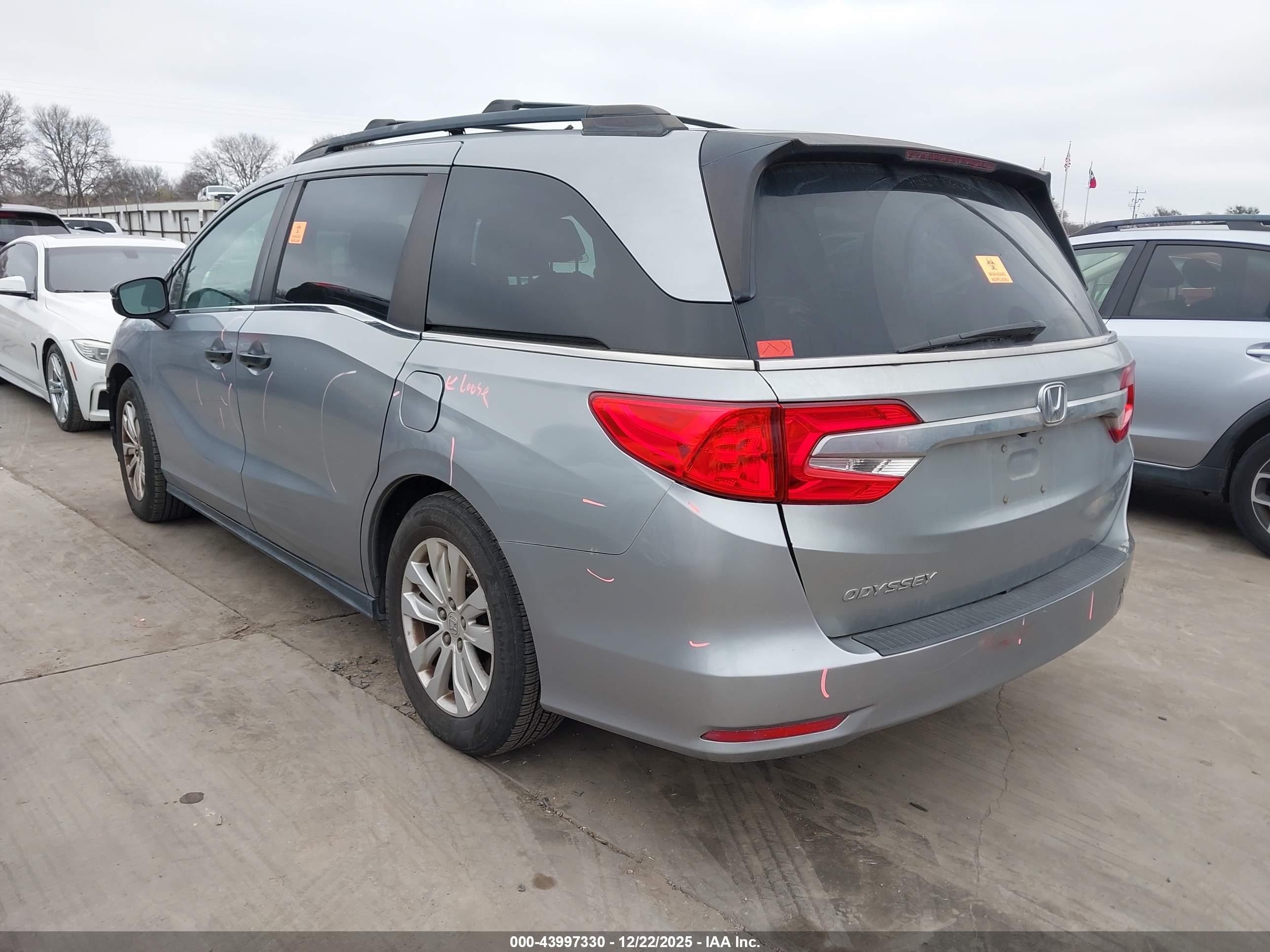 HONDA ODYSSEY image 3