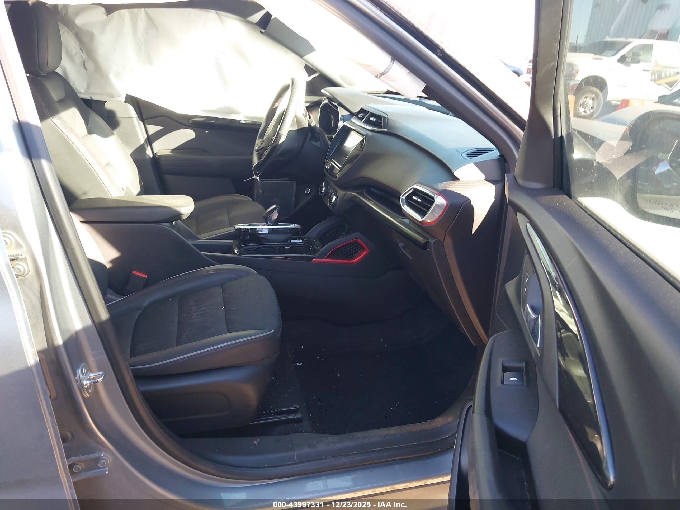 CHEVROLET TRAILBLAZER image 5