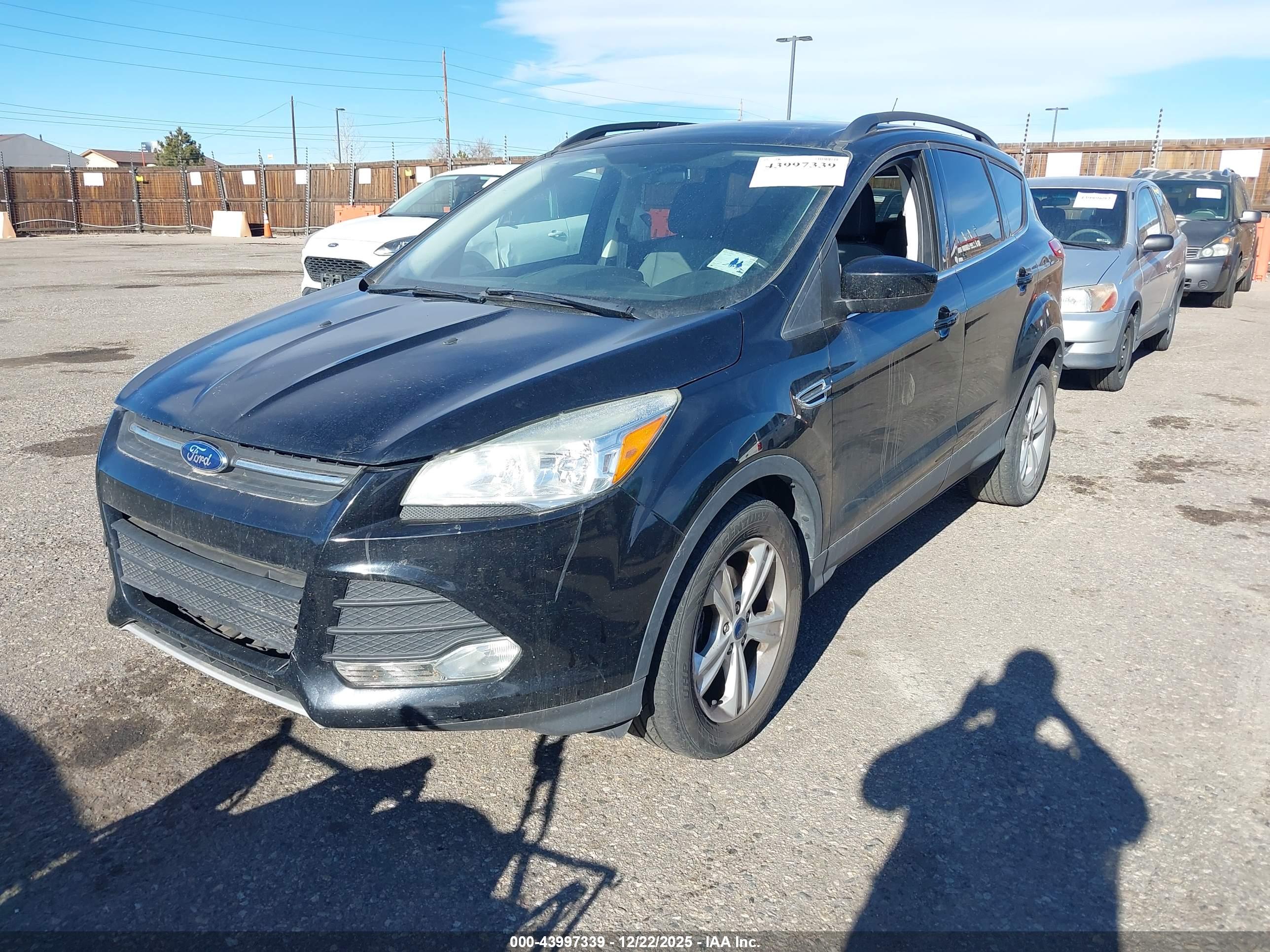 FORD ESCAPE image 2
