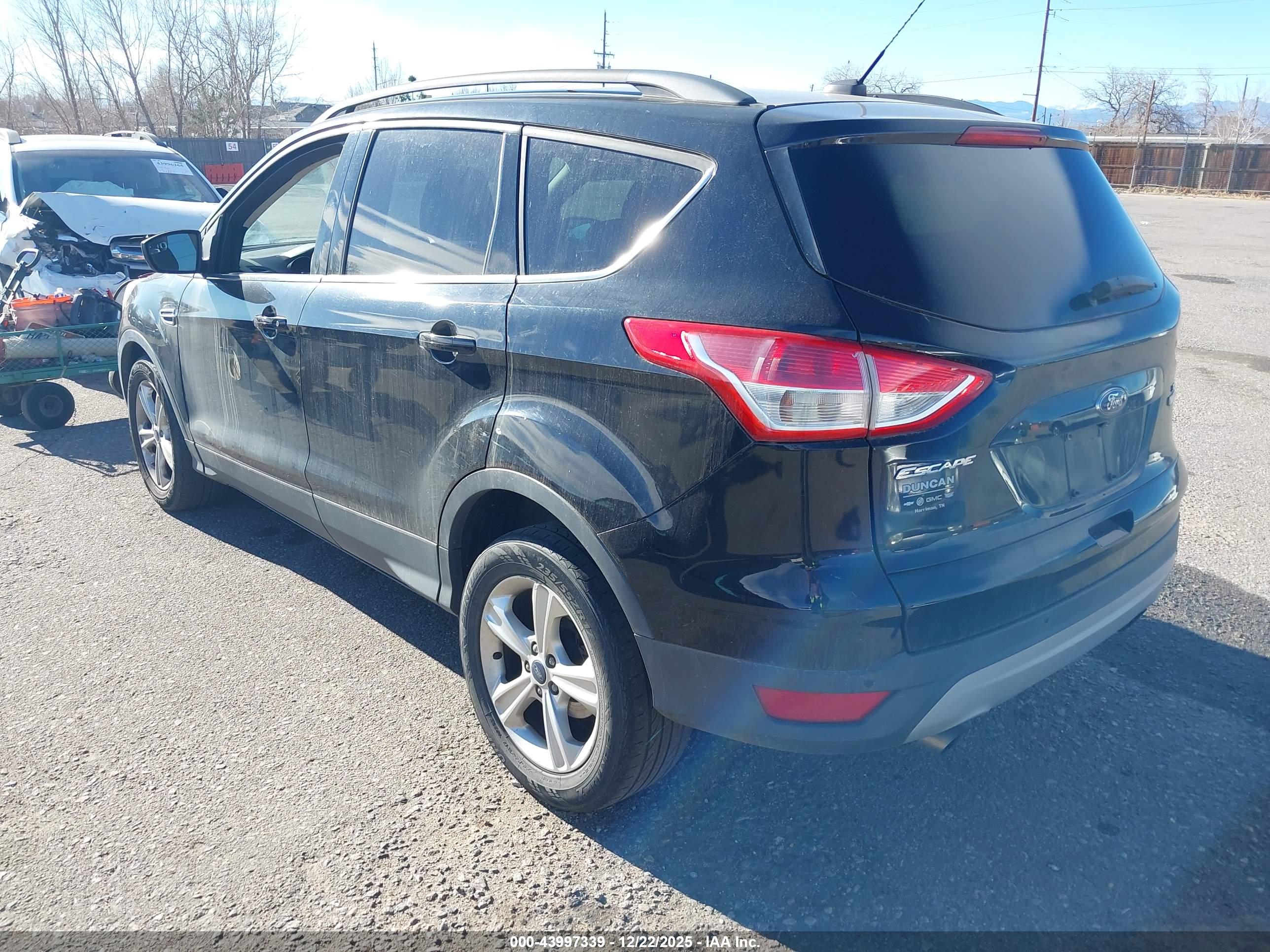 FORD ESCAPE image 3