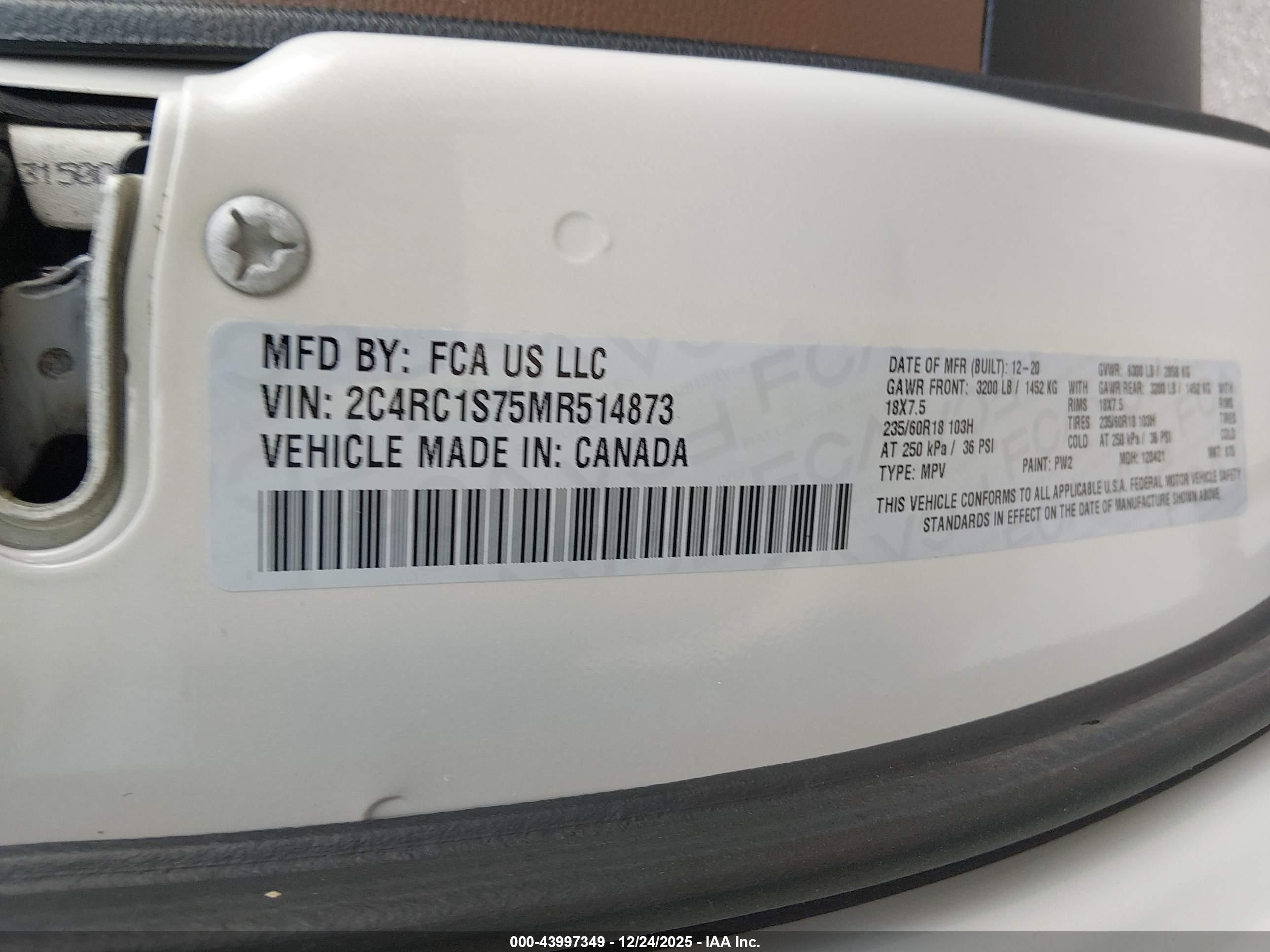 CHRYSLER PACIFICA image 9
