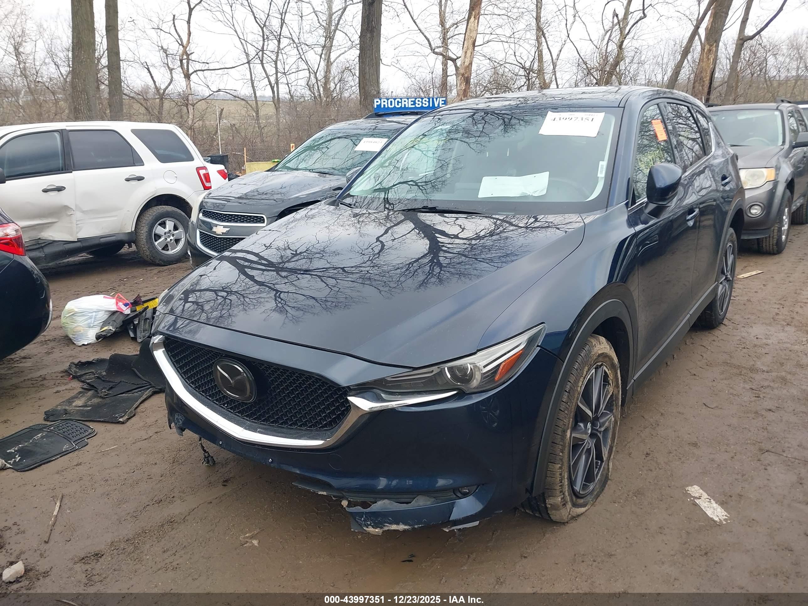 MAZDA CX-5 image 2