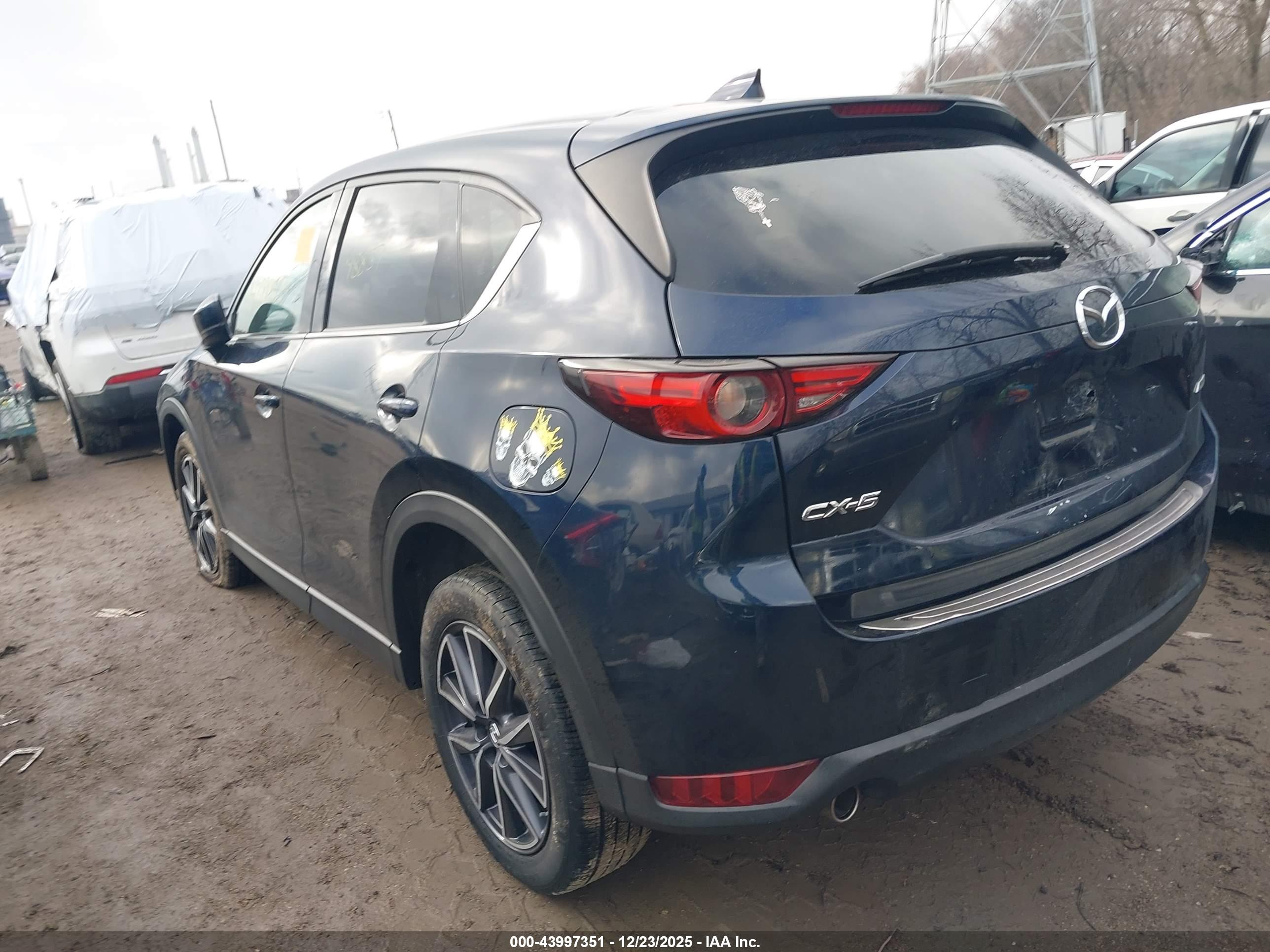 MAZDA CX-5 image 3