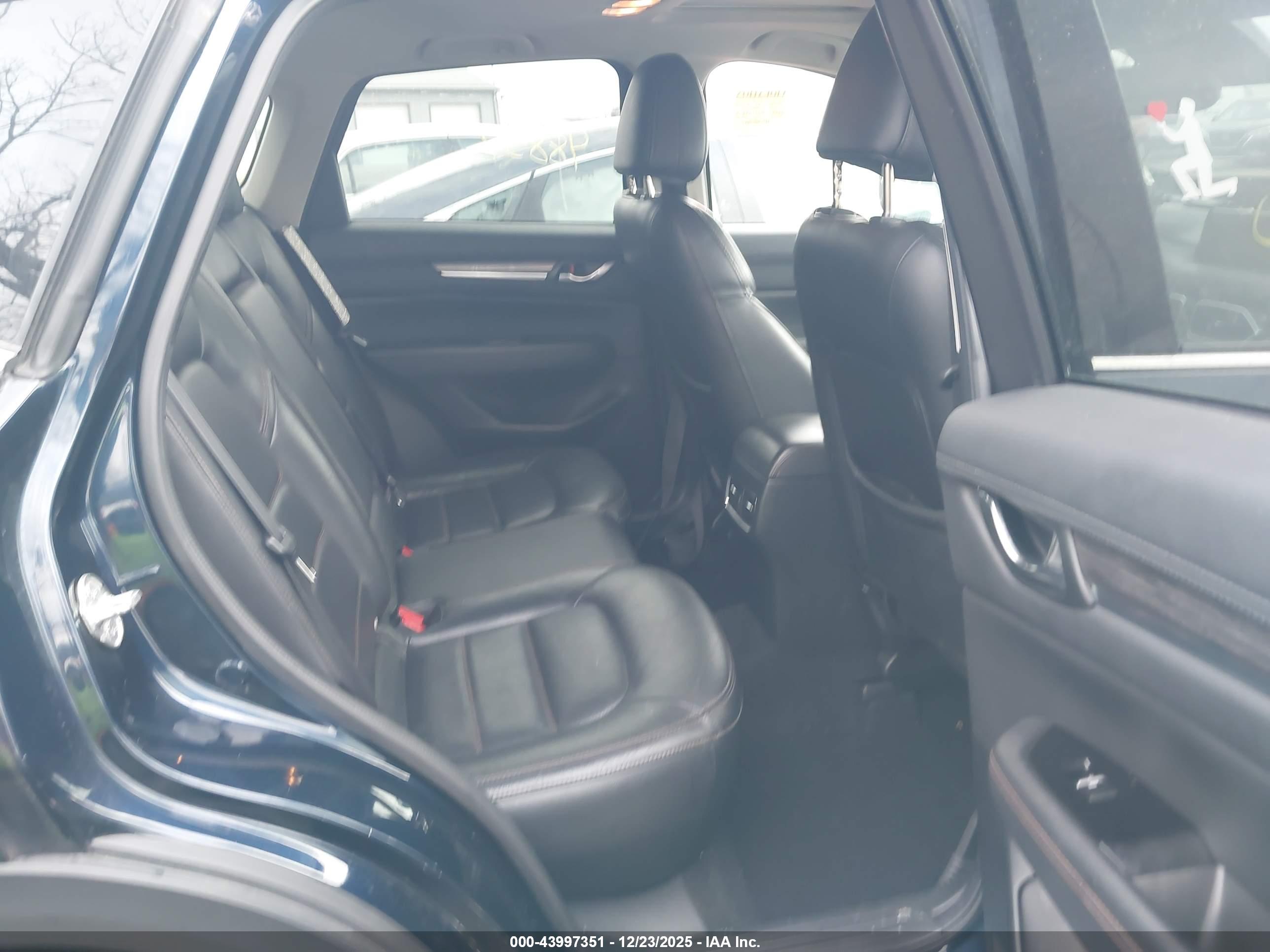 MAZDA CX-5 image 8
