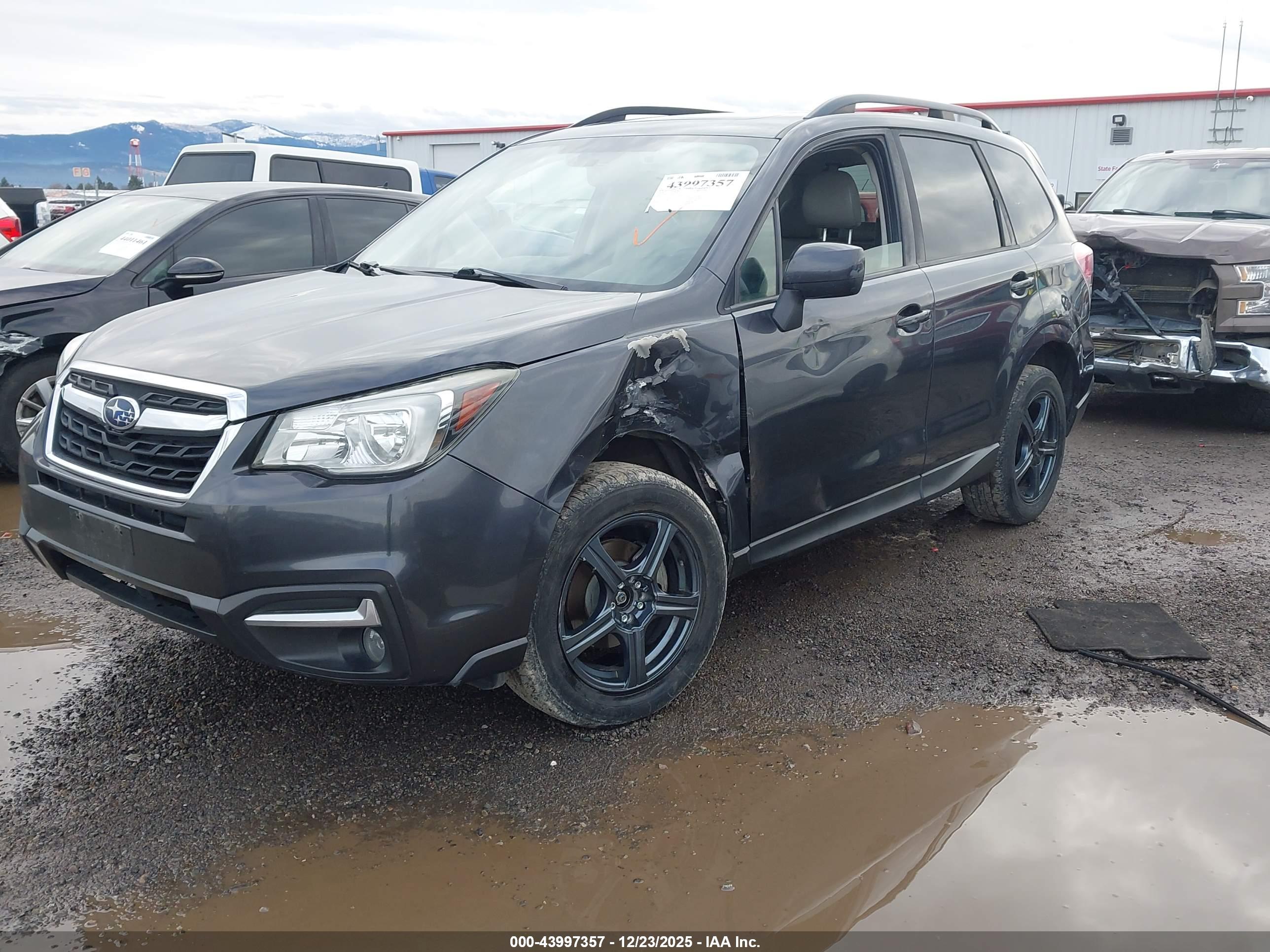 SUBARU FORESTER image 2