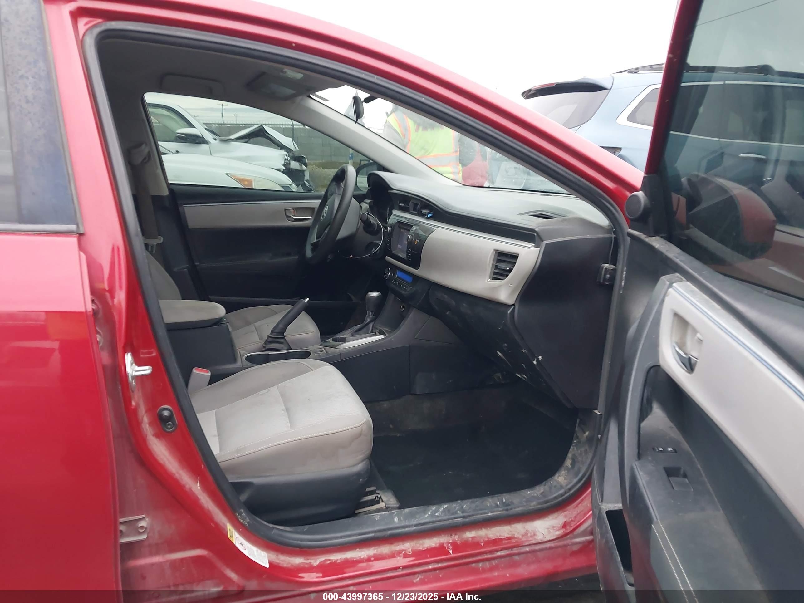 TOYOTA COROLLA image 5