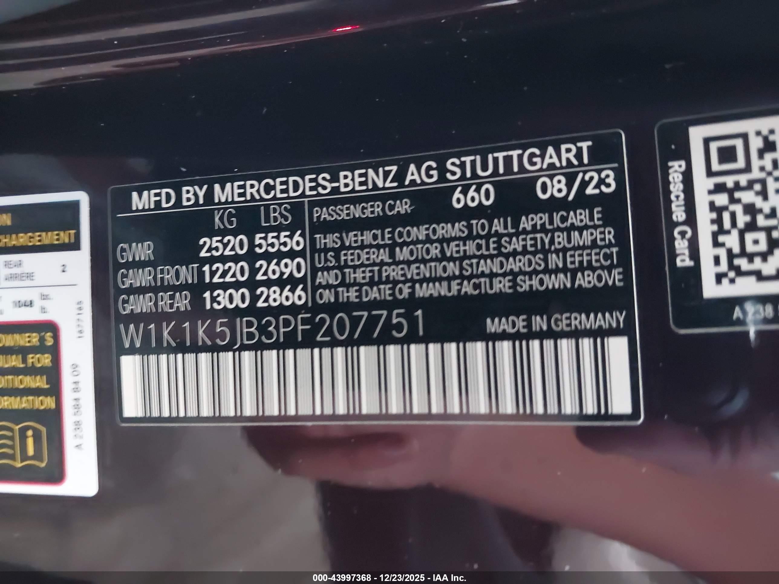 MERCEDES-BENZ E image 9