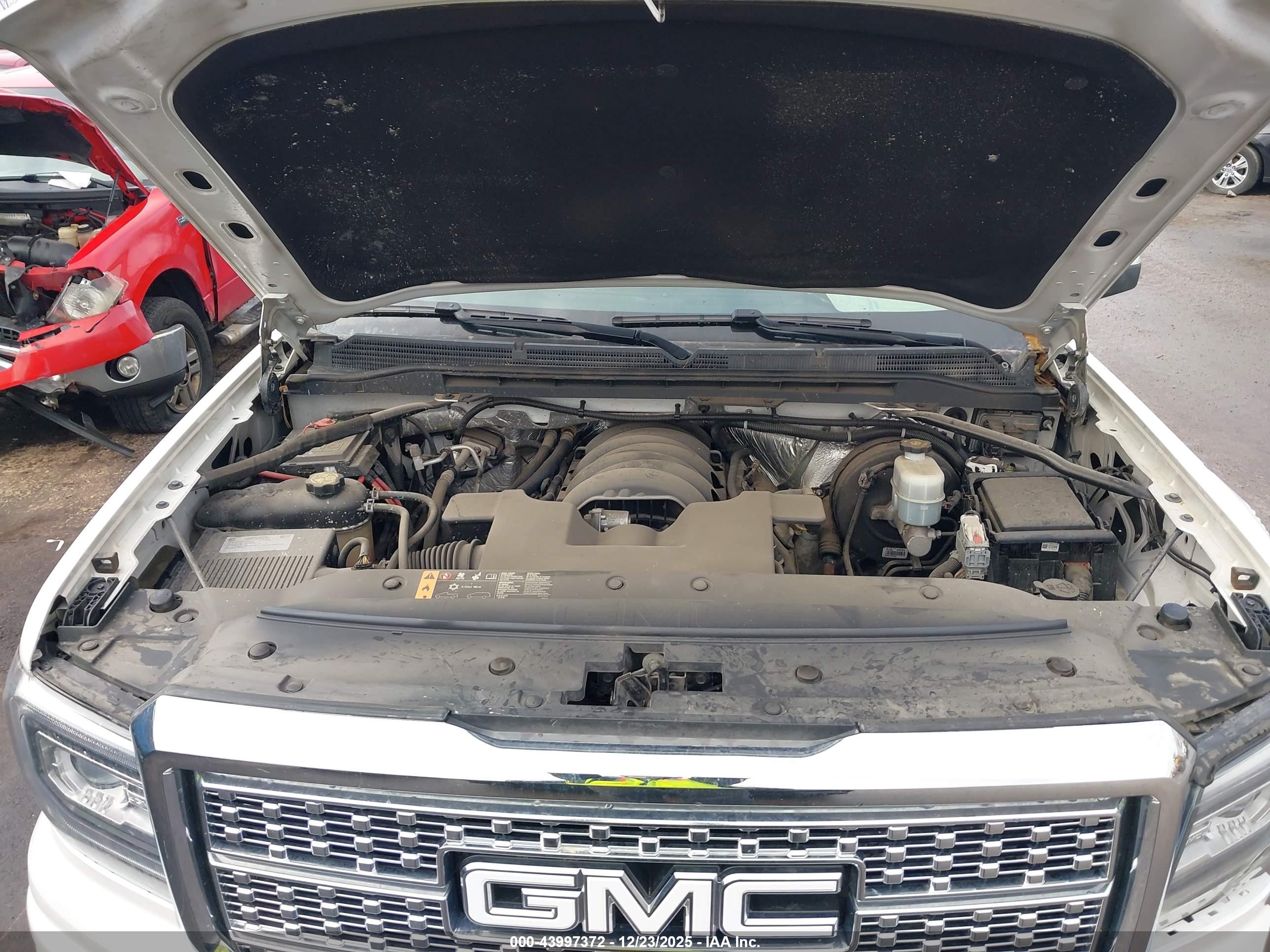GMC SIERRA image 10