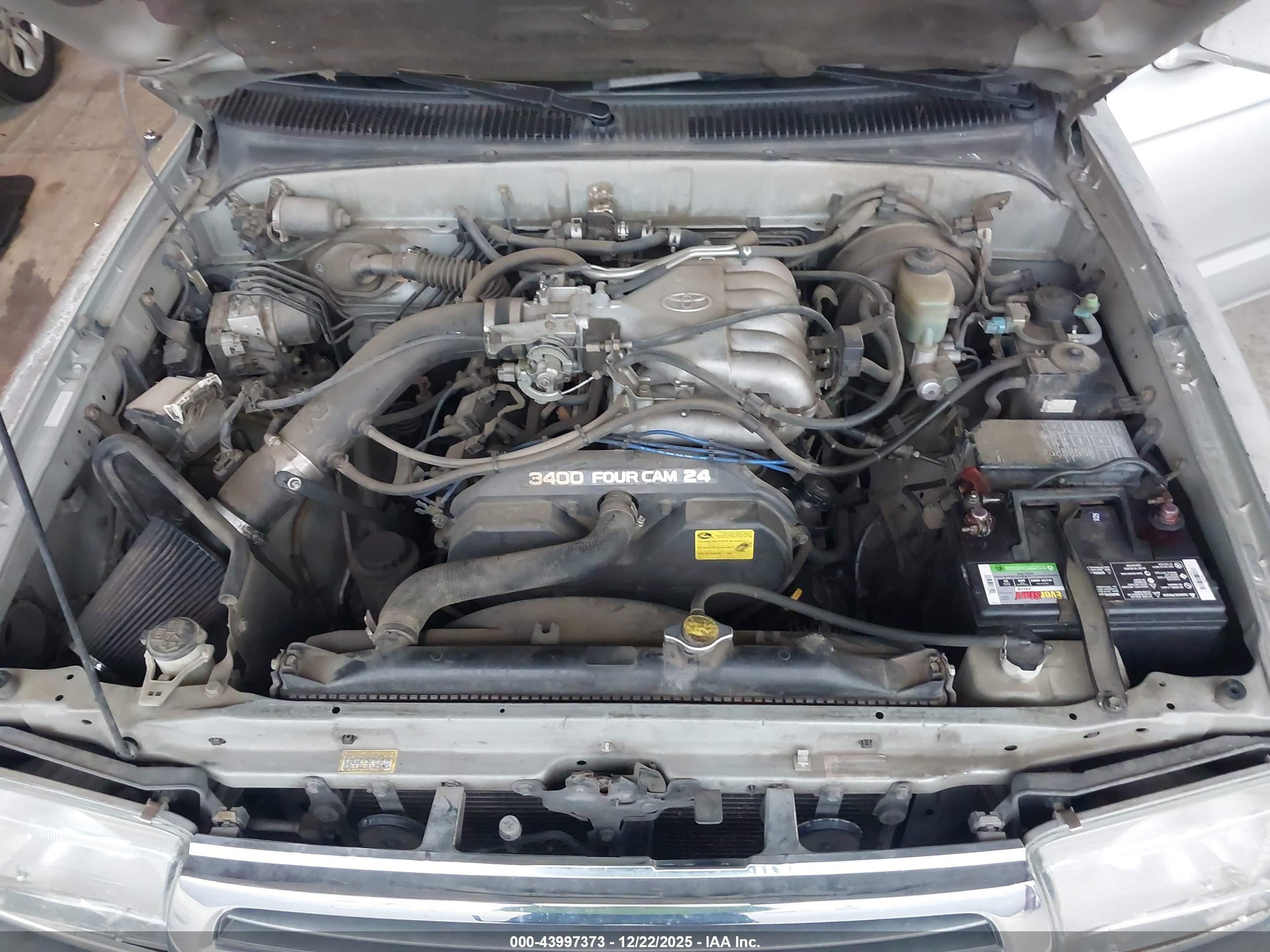 TOYOTA 4RUNNER image 10