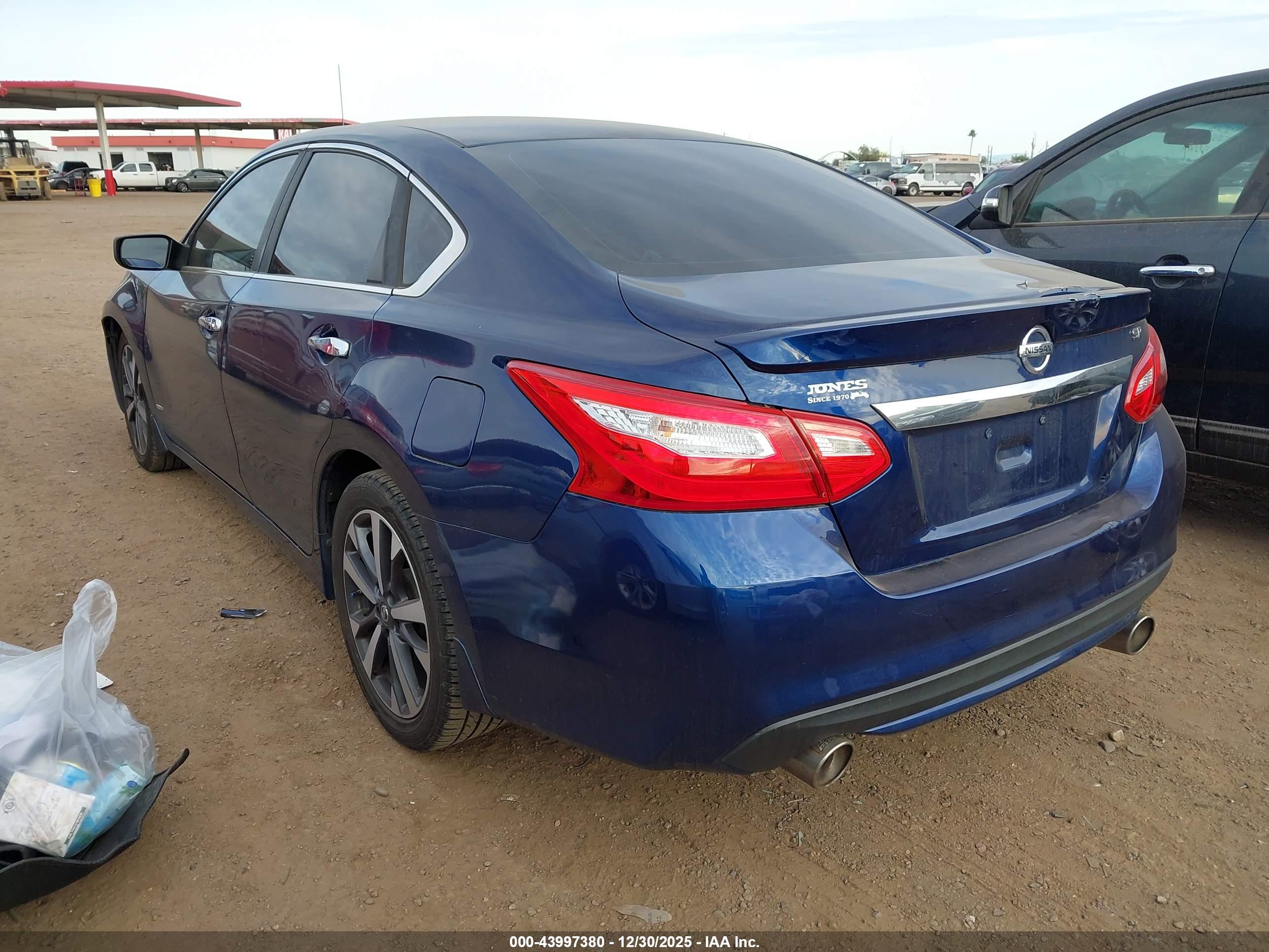 NISSAN ALTIMA image 3