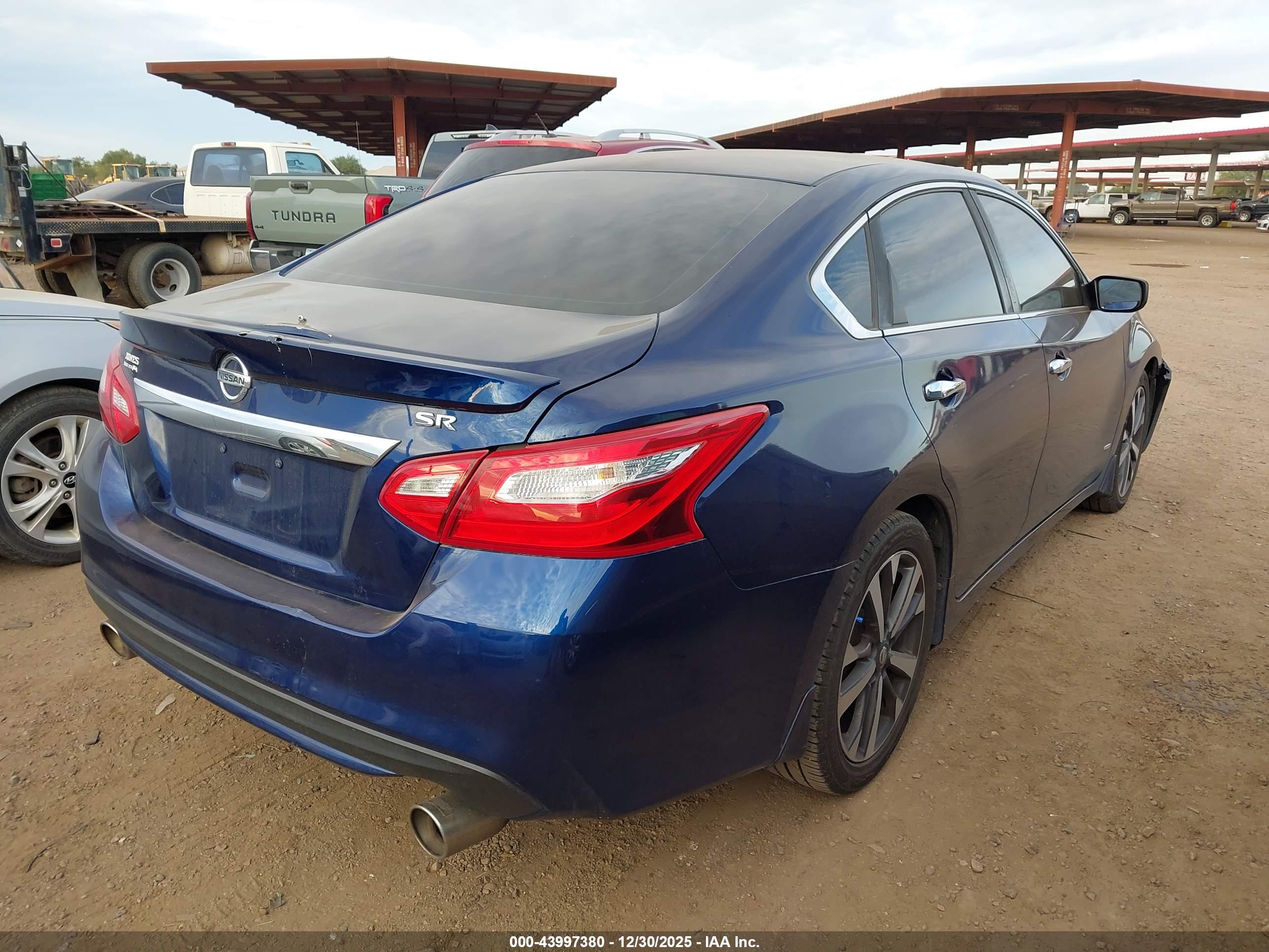 NISSAN ALTIMA image 4