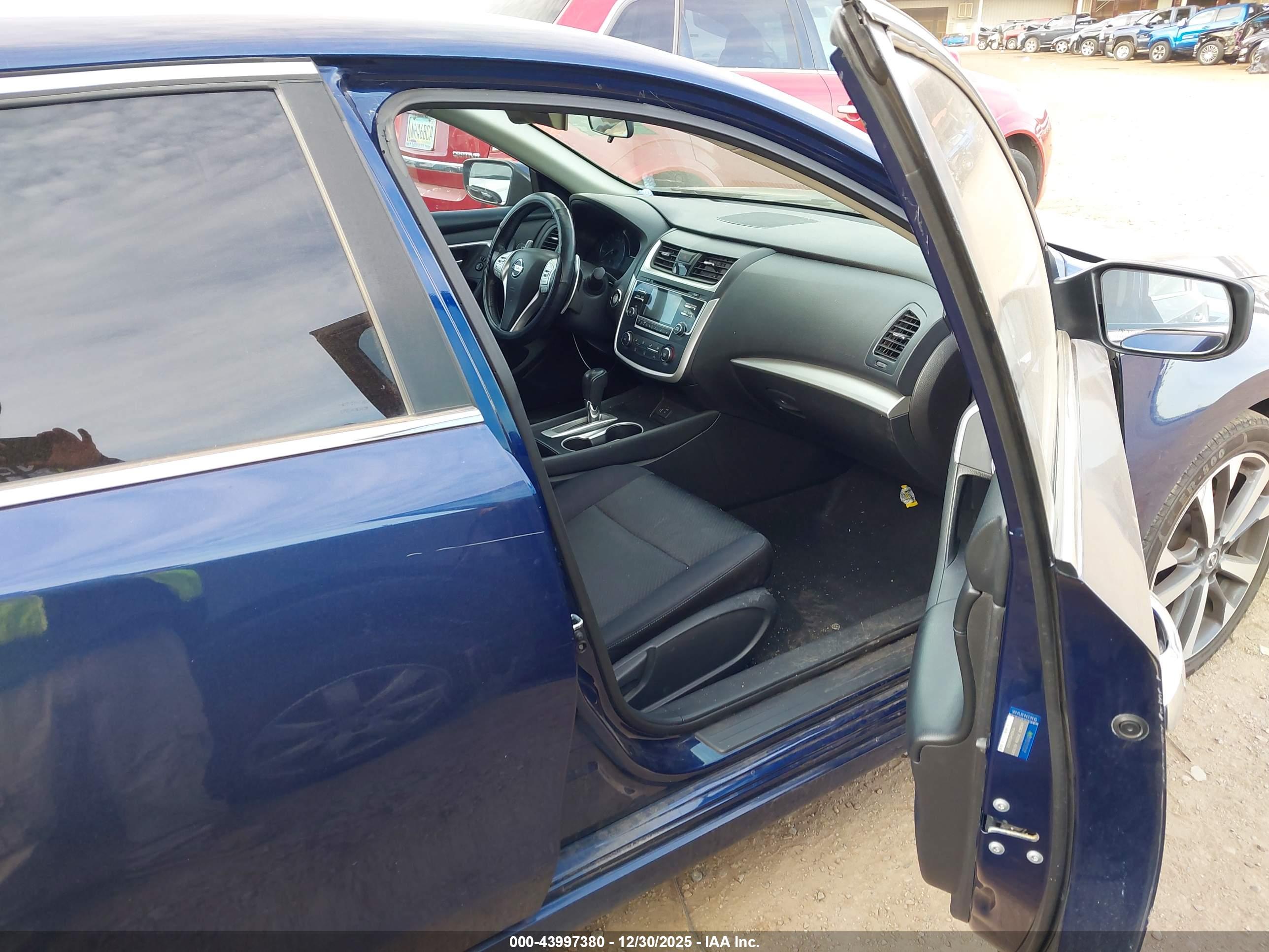 NISSAN ALTIMA image 5