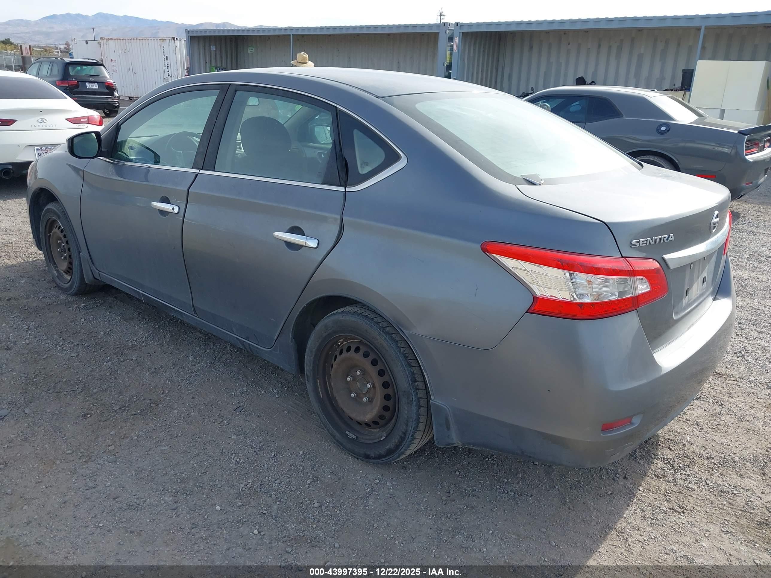 NISSAN SENTRA image 3