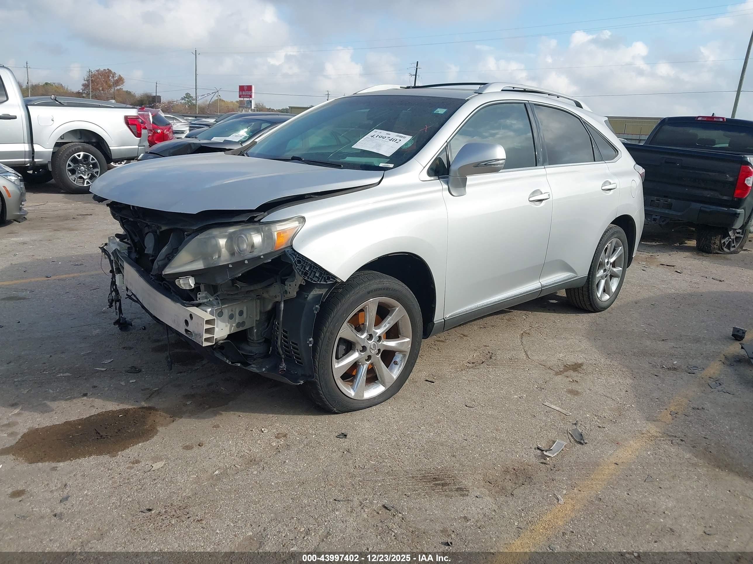 LEXUS RX image 2